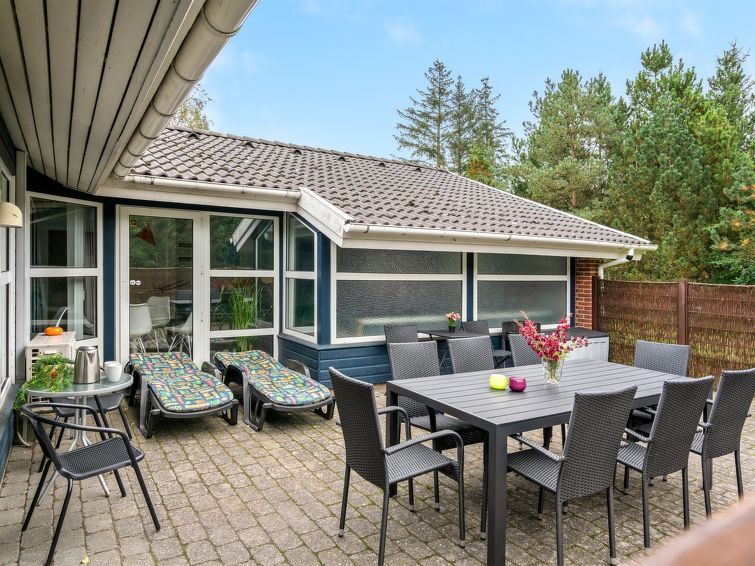Search and Stay destination Ho, Denmark from AU$ 533. "Elika" - 900m to the inlet in Western Jutland