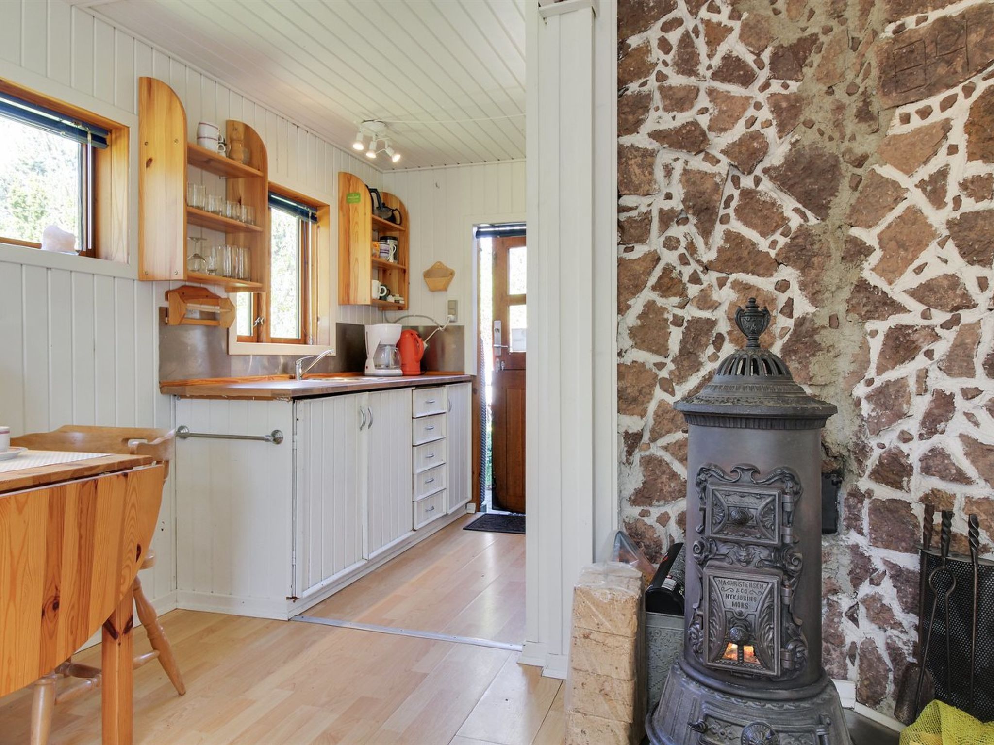 "Kolja" - 3km from the sea - Inside