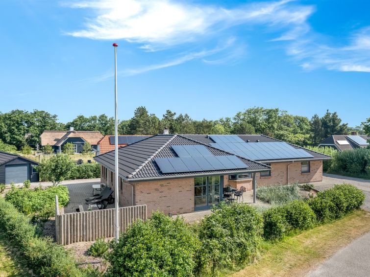 "Elsi" - 1.3km From The Sea - Blåvand