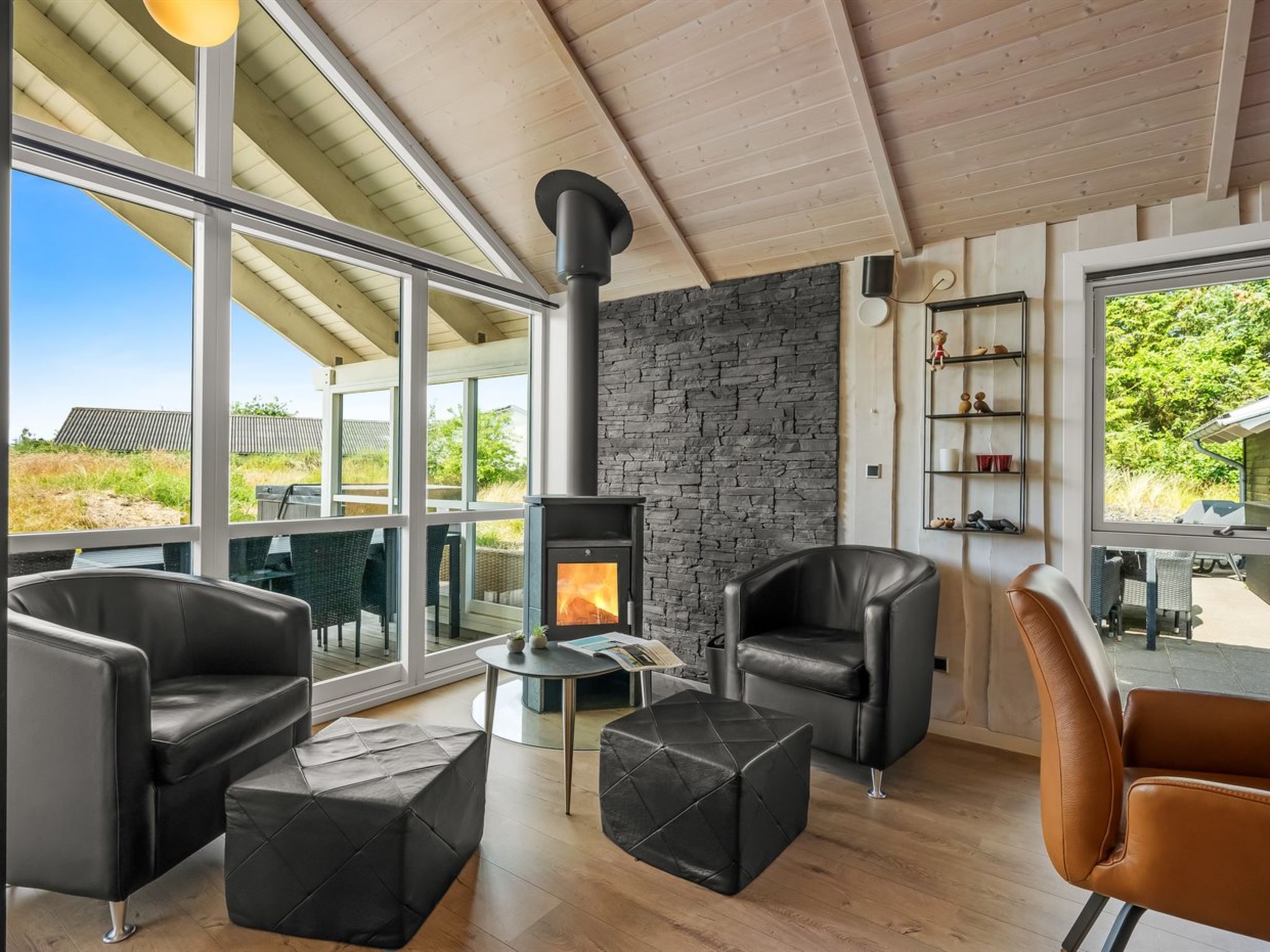 "Jeldrik" - 1.5km from the sea - Binnen