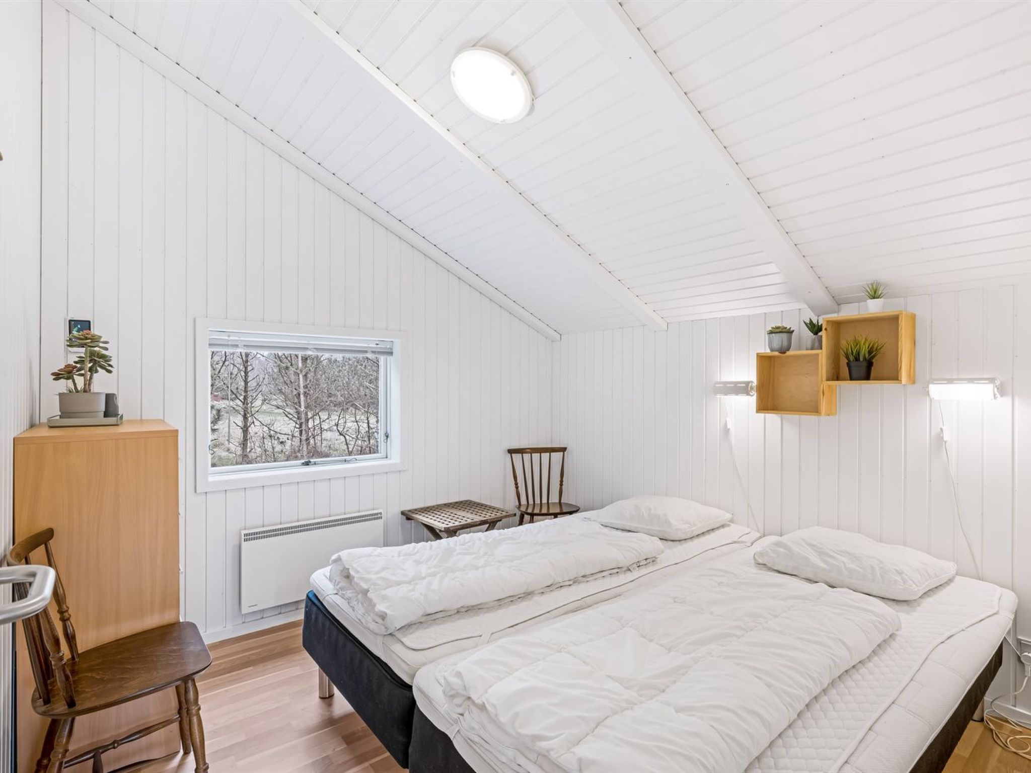 "Orm" - 2.3km from the sea - Binnen
