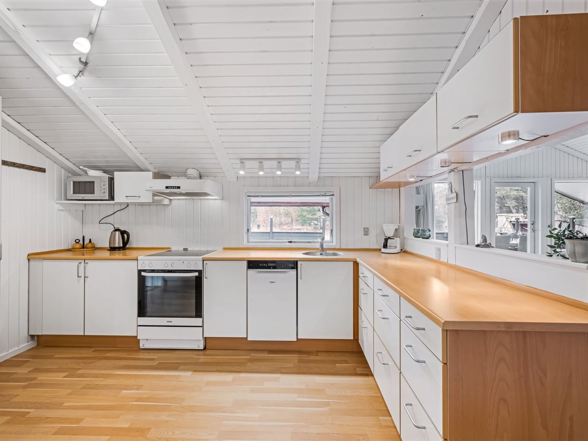 "Orm" - 2.3km from the sea - Binnen
