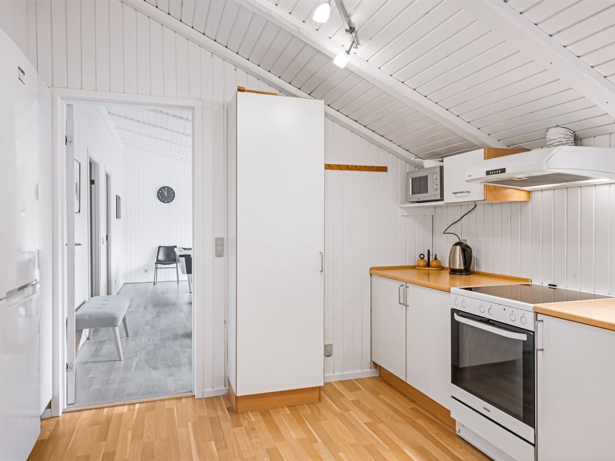 "Orm" - 2.3km from the sea - Binnen