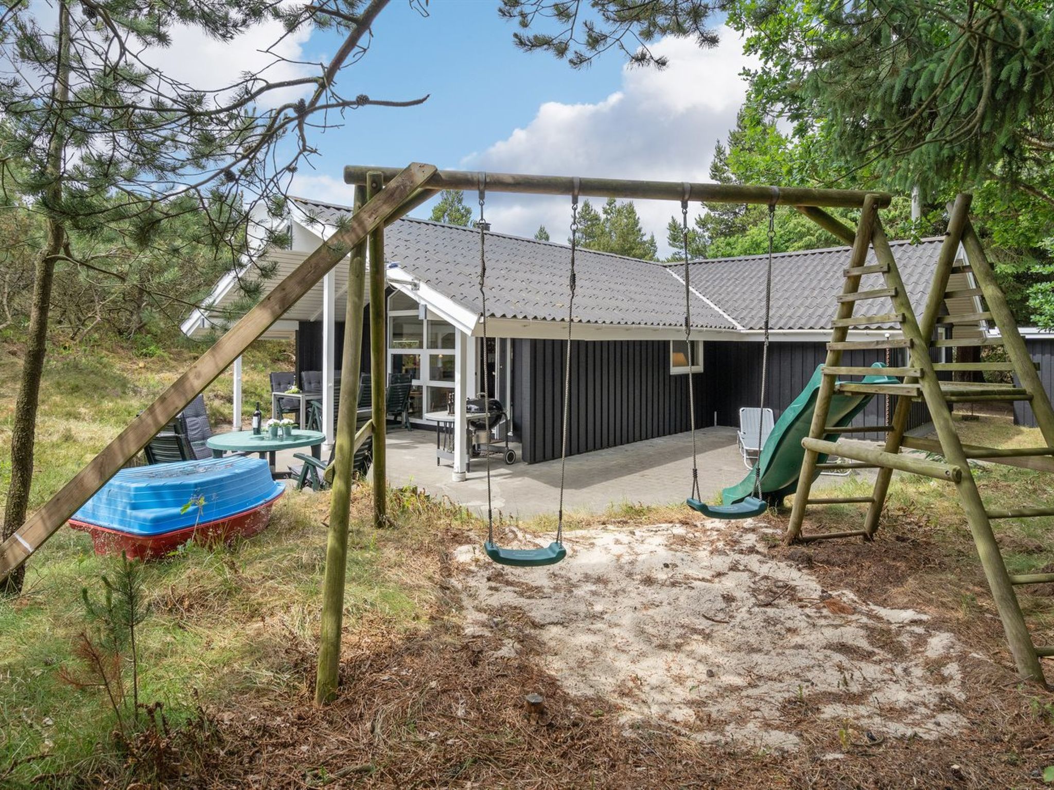 "Jannick" - 1.5km from the sea