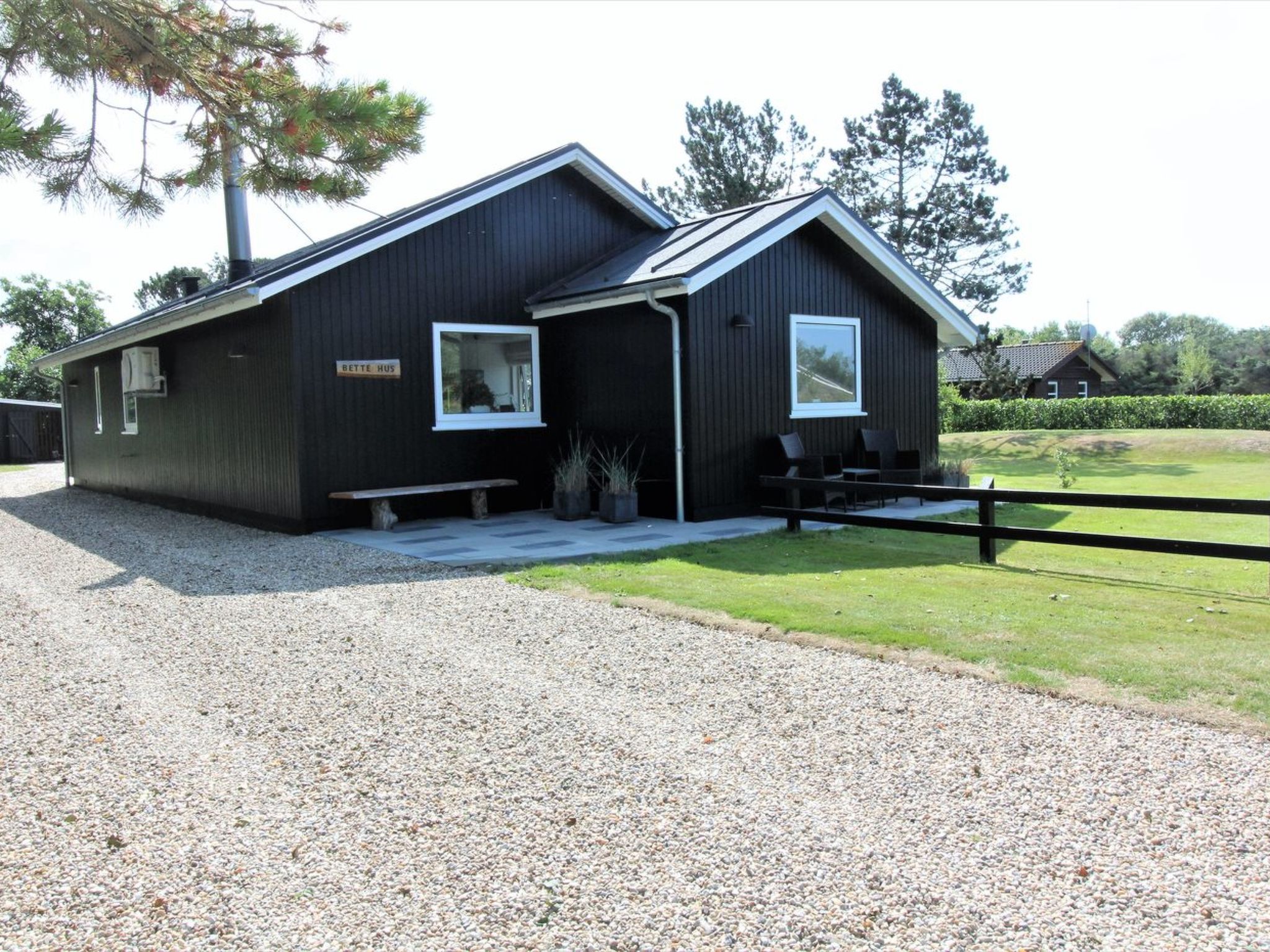 "Kadir" - 500m from the sea - Buiten