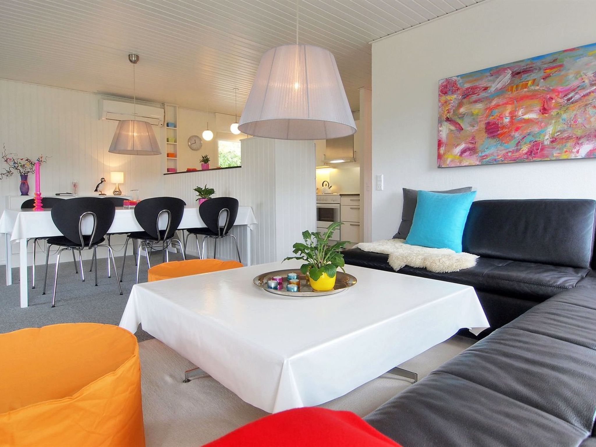 "Kadir" - 500m from the sea - Binnen
