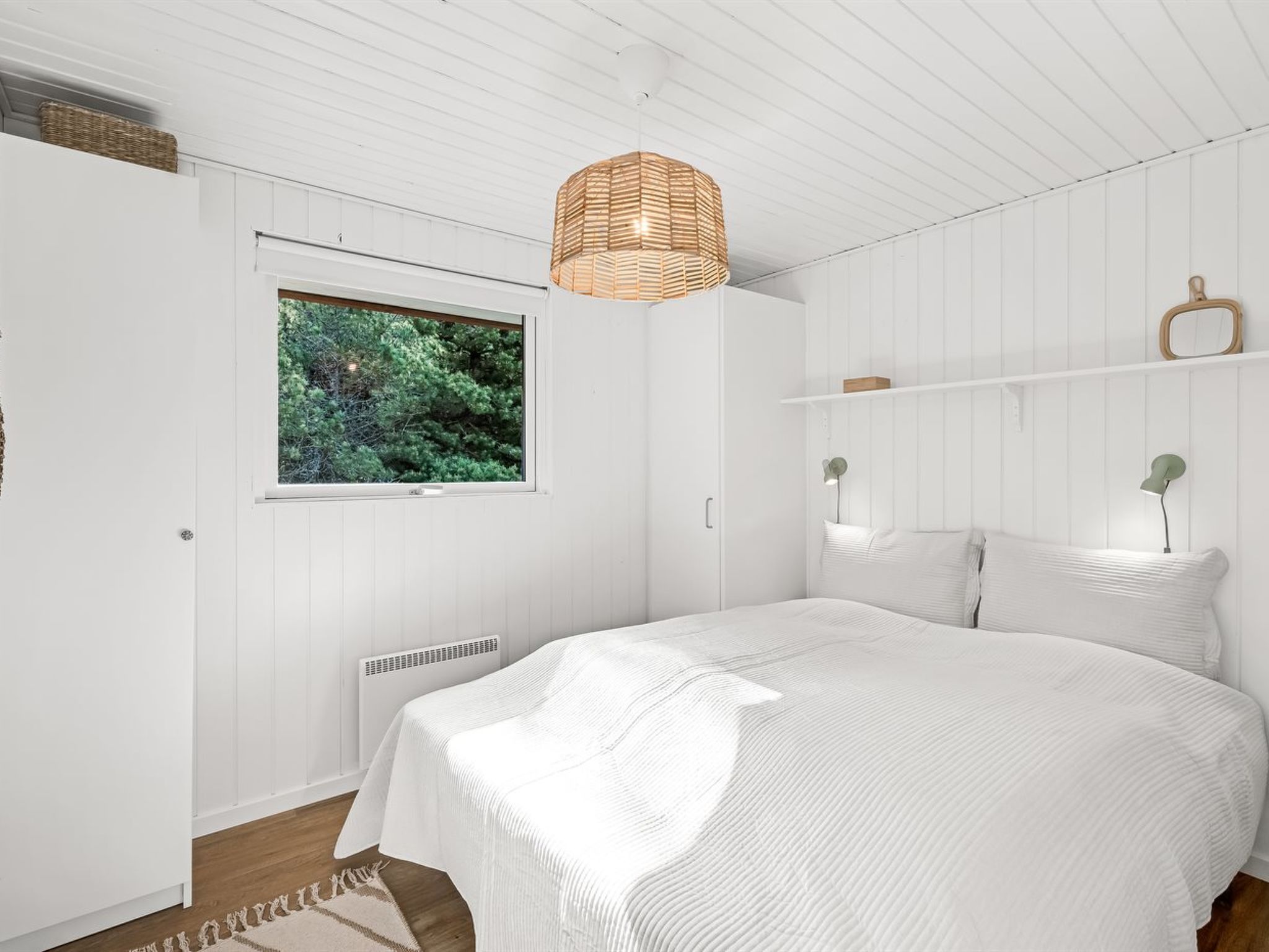 "Yngvy" - 1.3km from the sea - Binnen