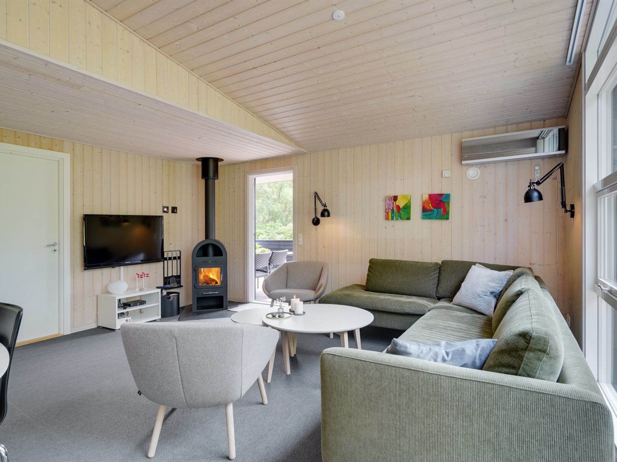 "Akkar" - 1.8km from the sea - Binnen