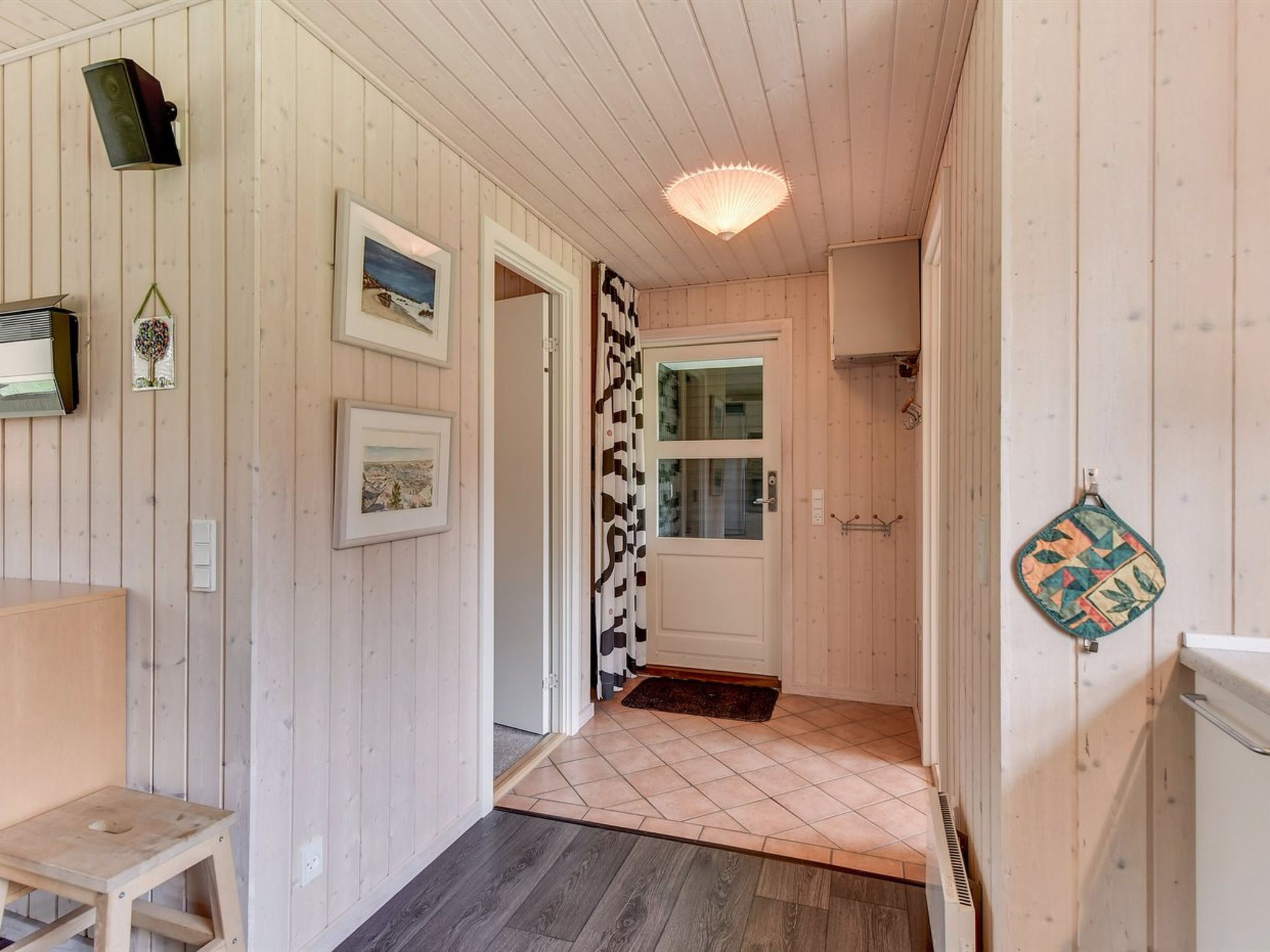 "Akkar" - 1.8km from the sea - Binnen
