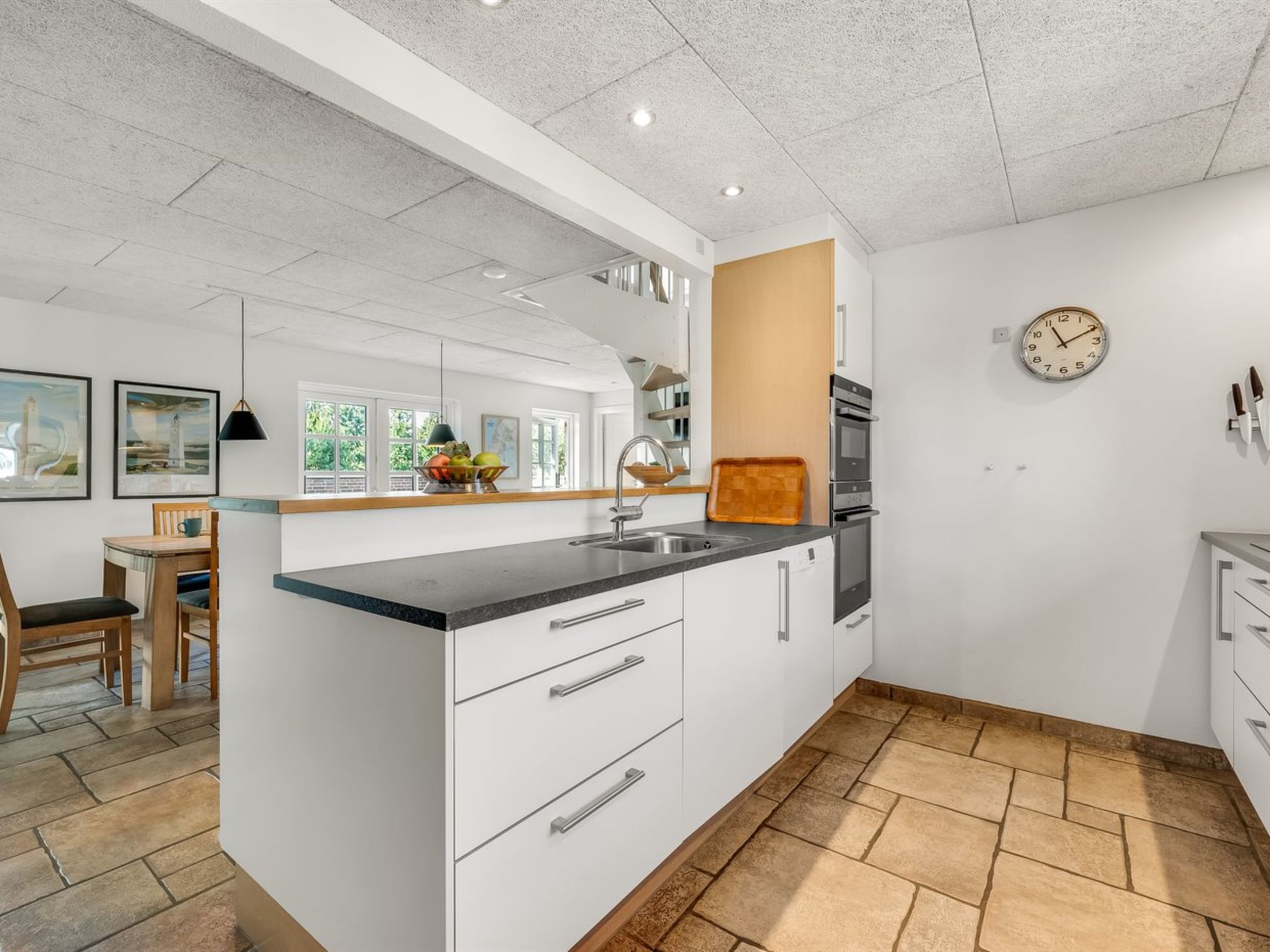 "Adia" - 300m from the sea - Binnen