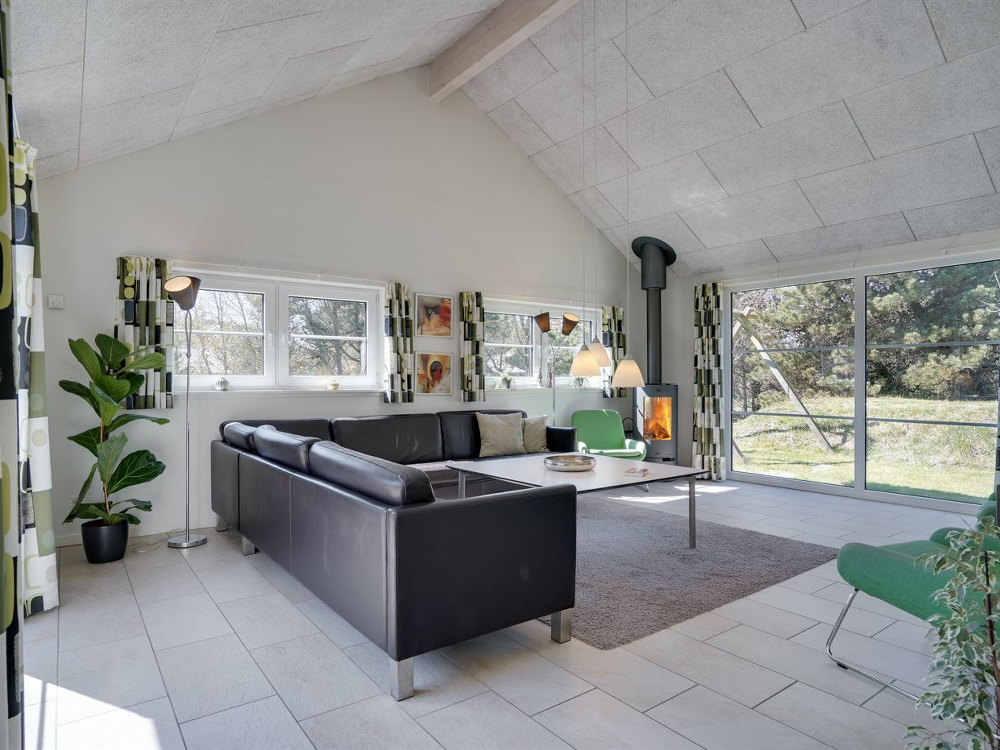 "Lova" - 600m from the sea - Binnen