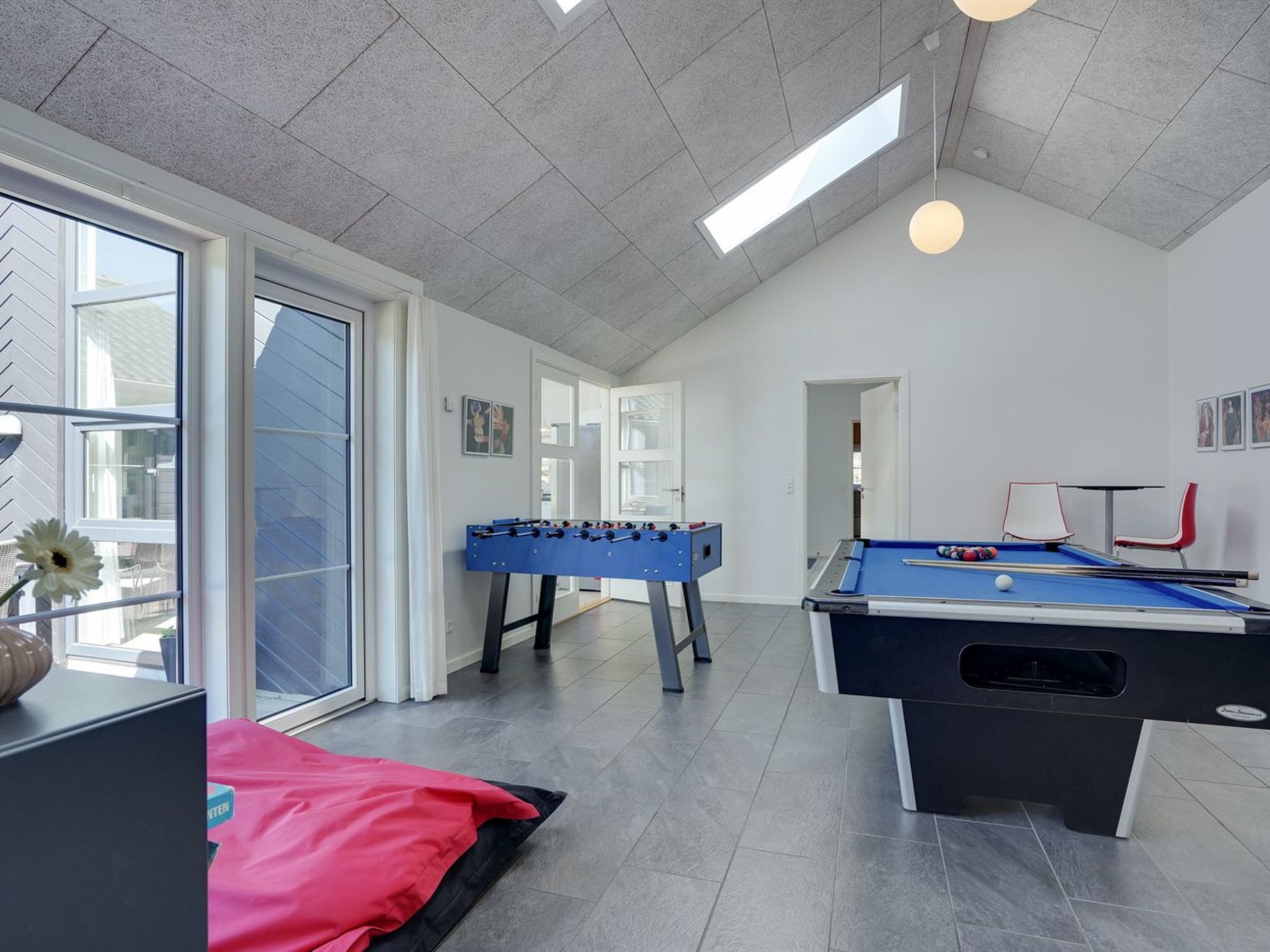 "Lova" - 600m from the sea - Binnen