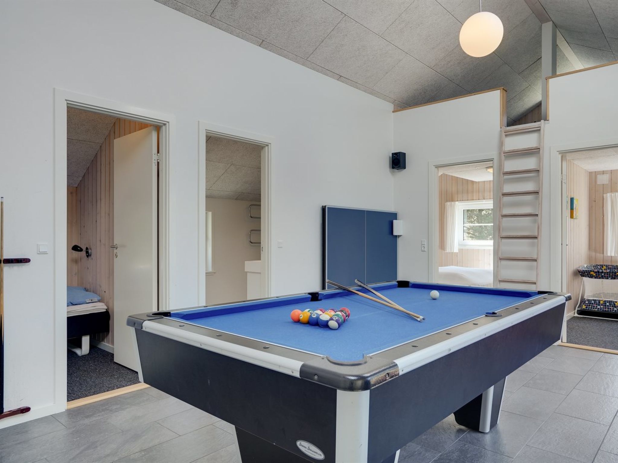 "Lova" - 600m from the sea-Binnen