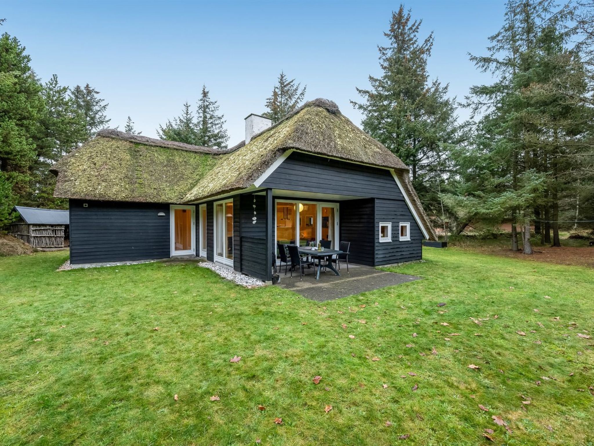 "Mart" - 1.6km from the sea - Buiten