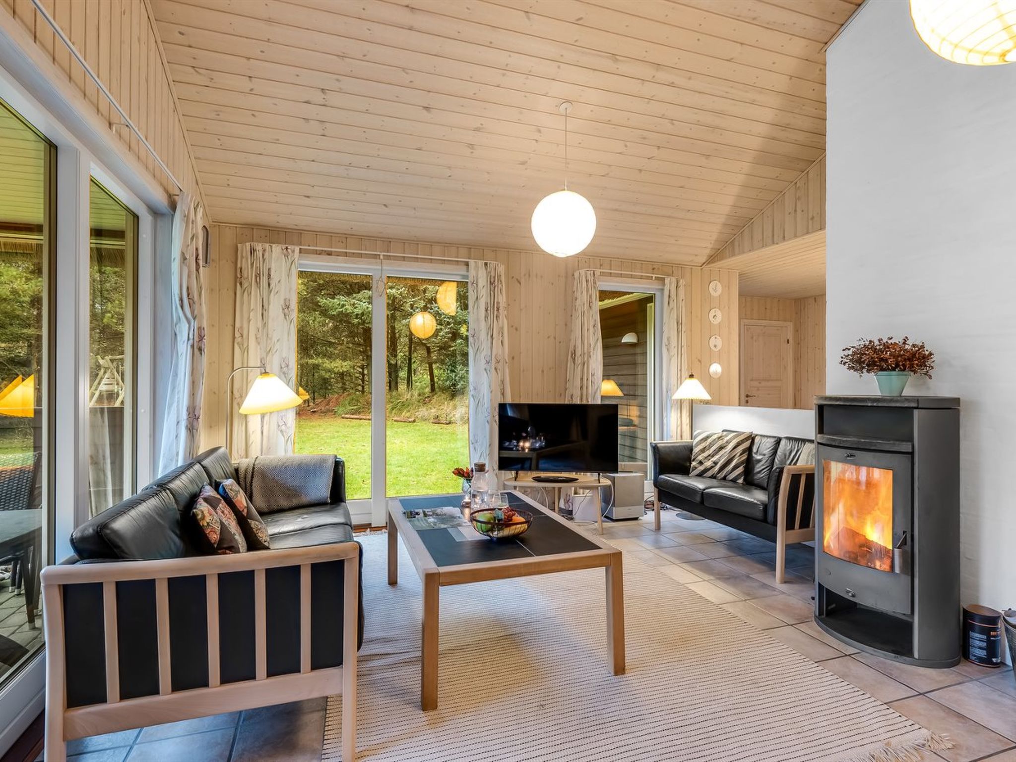 "Mart" - 1.6km from the sea - Binnen