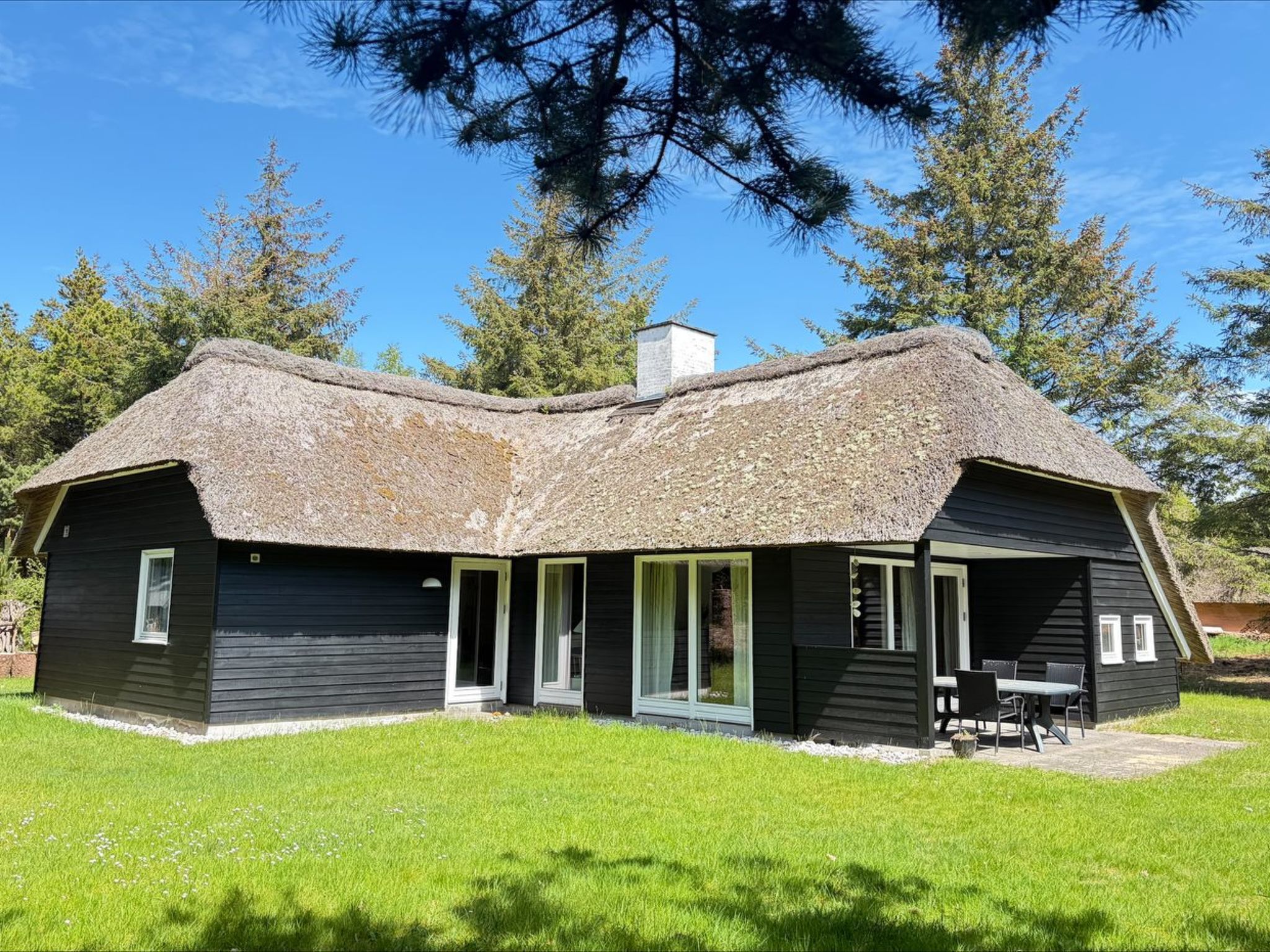 "Mart" - 1.6km from the sea
