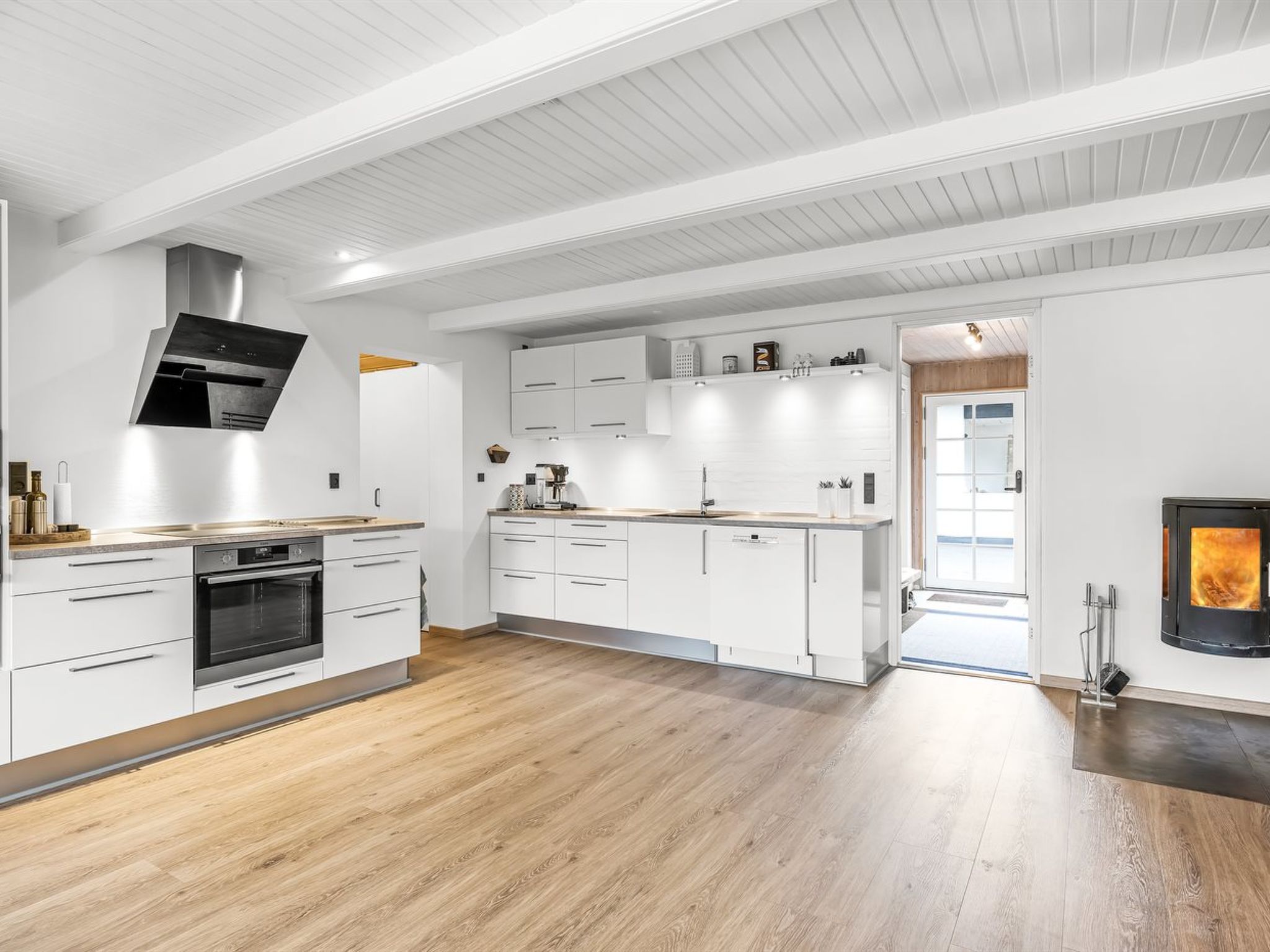 "Rasmina" - 1.2km from the sea-Binnen