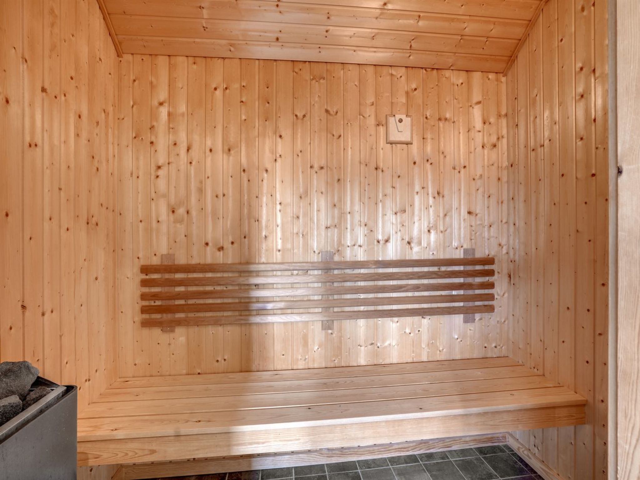 "Oskari" - 1.3km from the sea - Inside