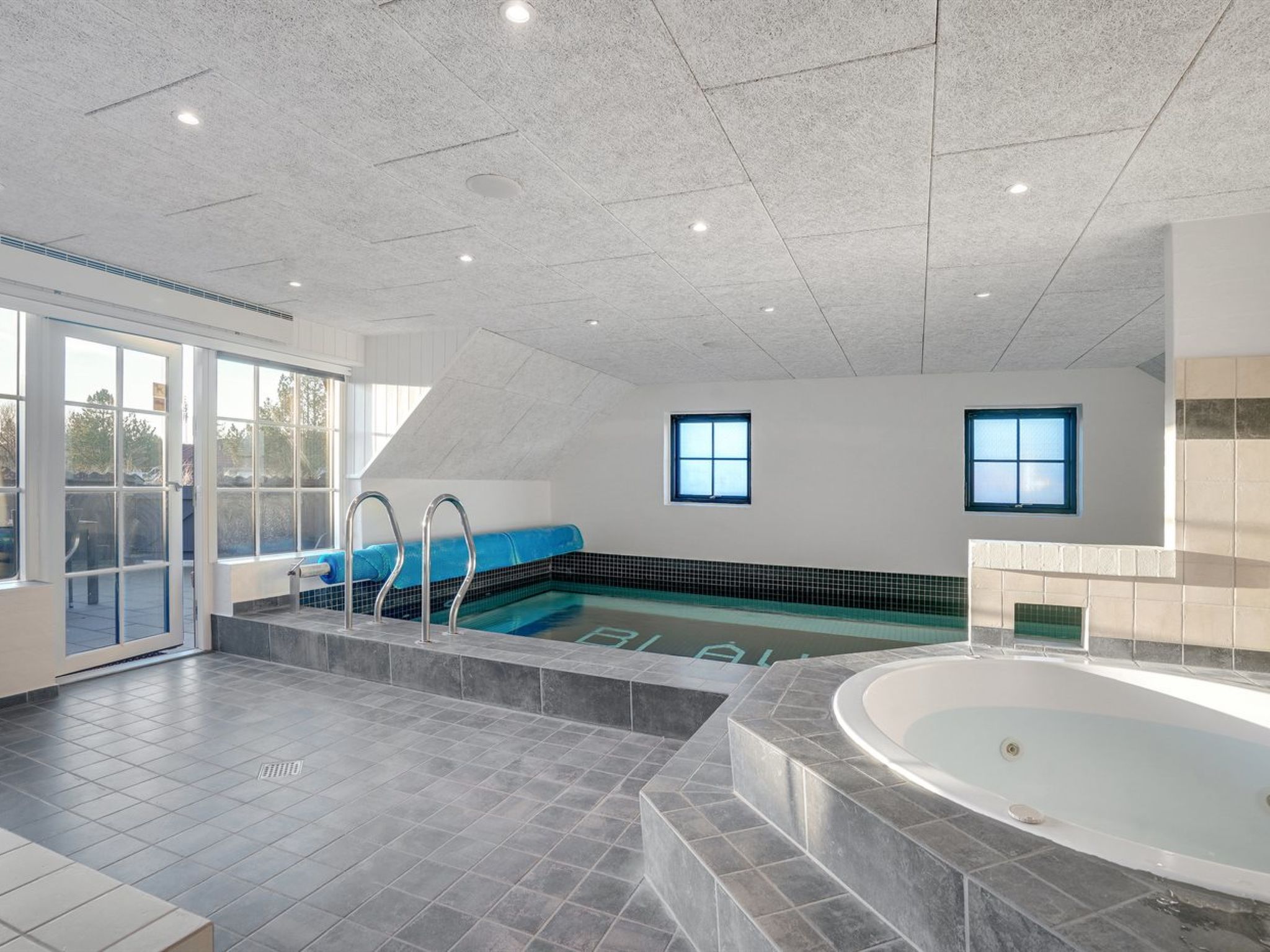 "Oskari" - 1.3km from the sea - Inside