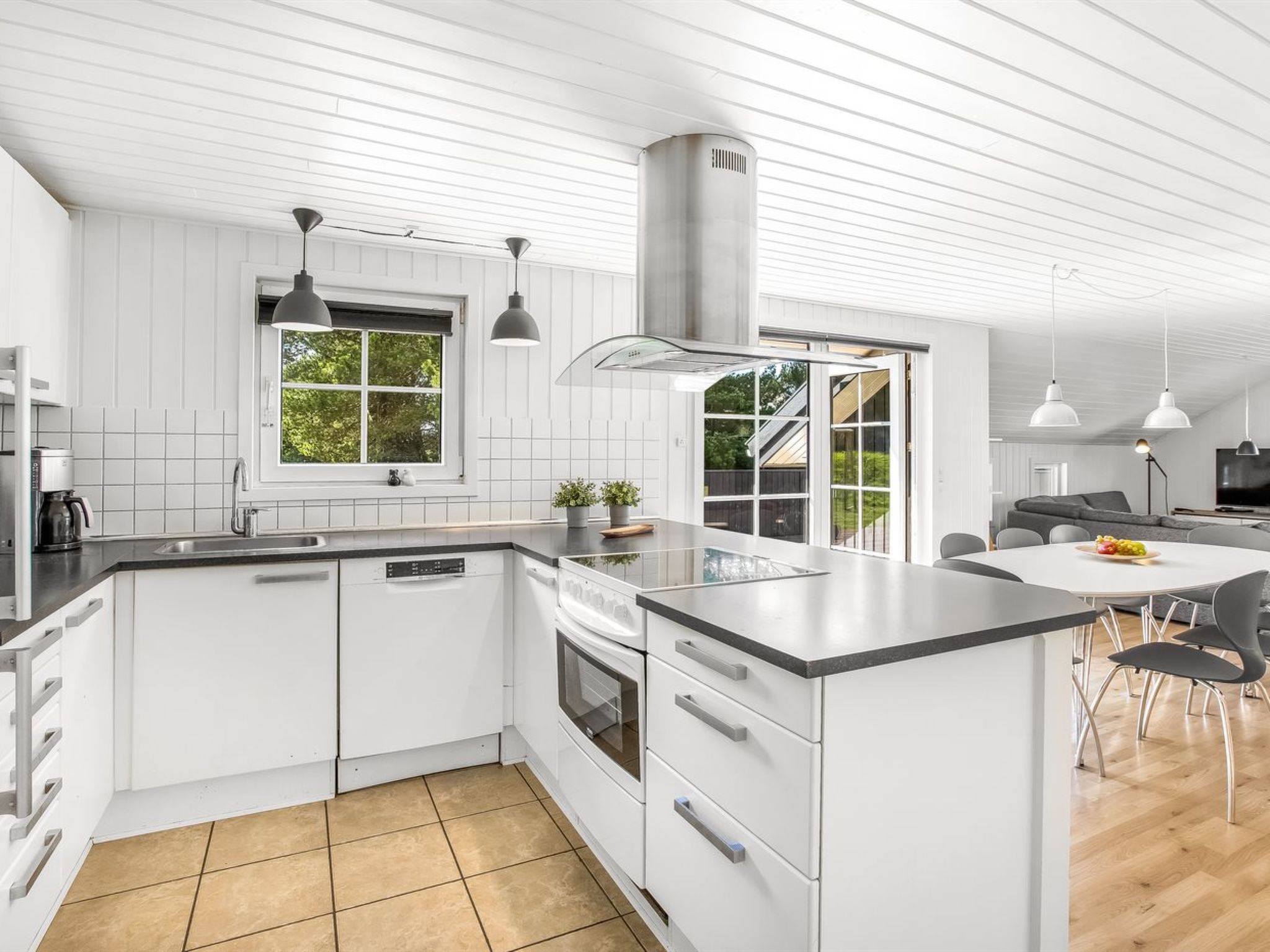 "Joseline" - 1.8km from the sea - Drinnen