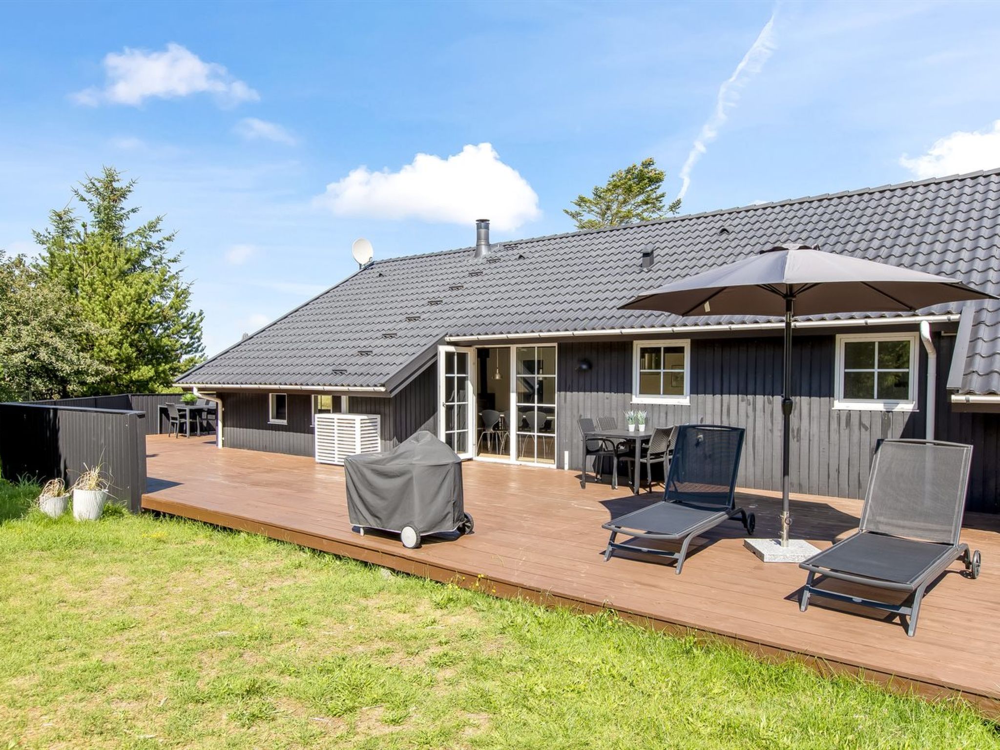"Joseline" - 1.8km from the sea - Draußen
