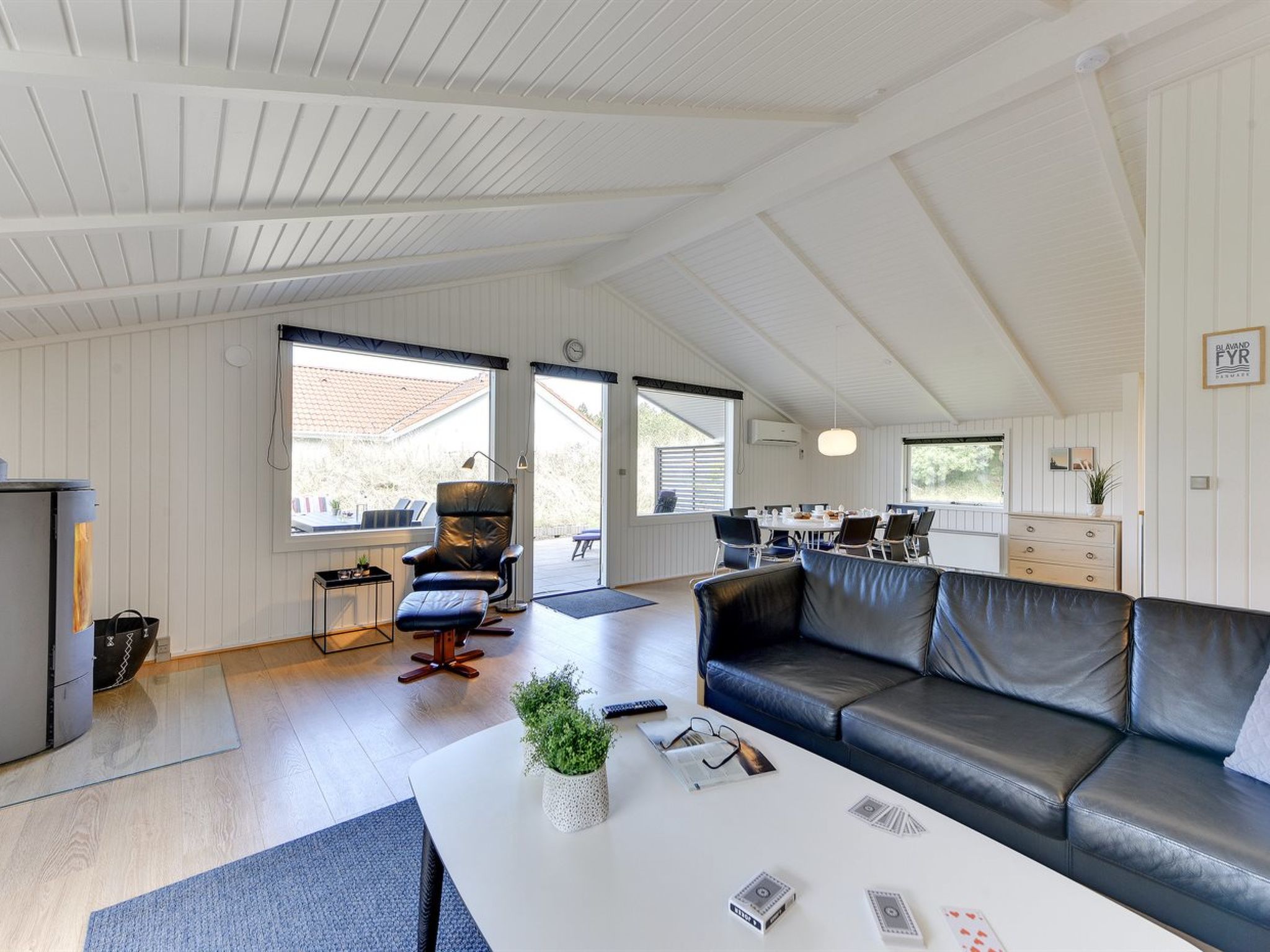 "Darina" - 1.5km from the sea