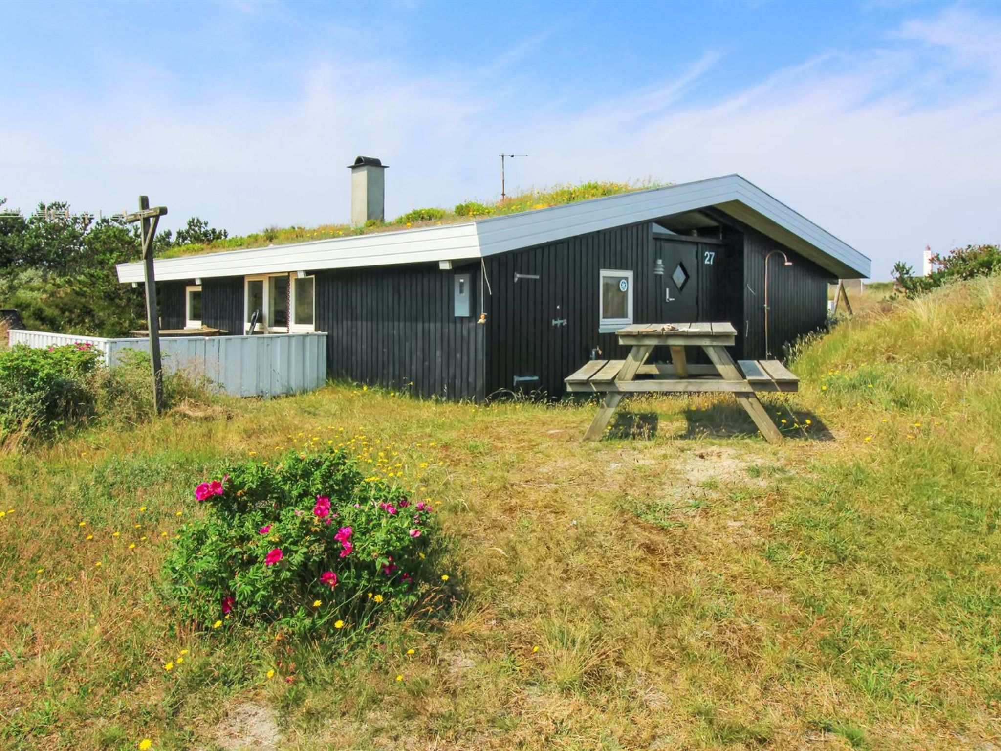 "Scarlett" - 300m from the sea-Buiten