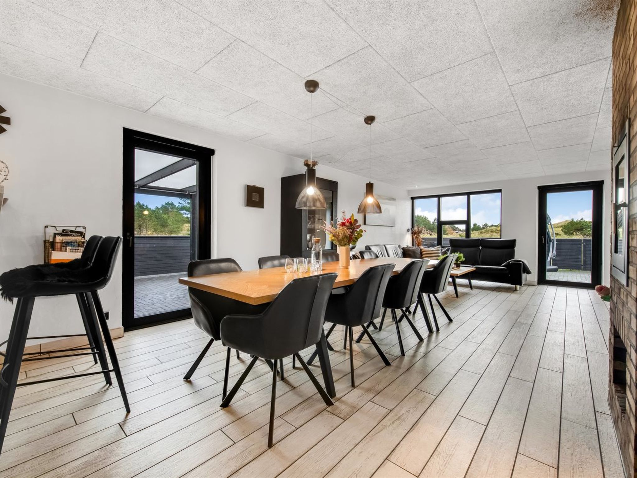 "Nona" - 1.1km from the sea - Binnen