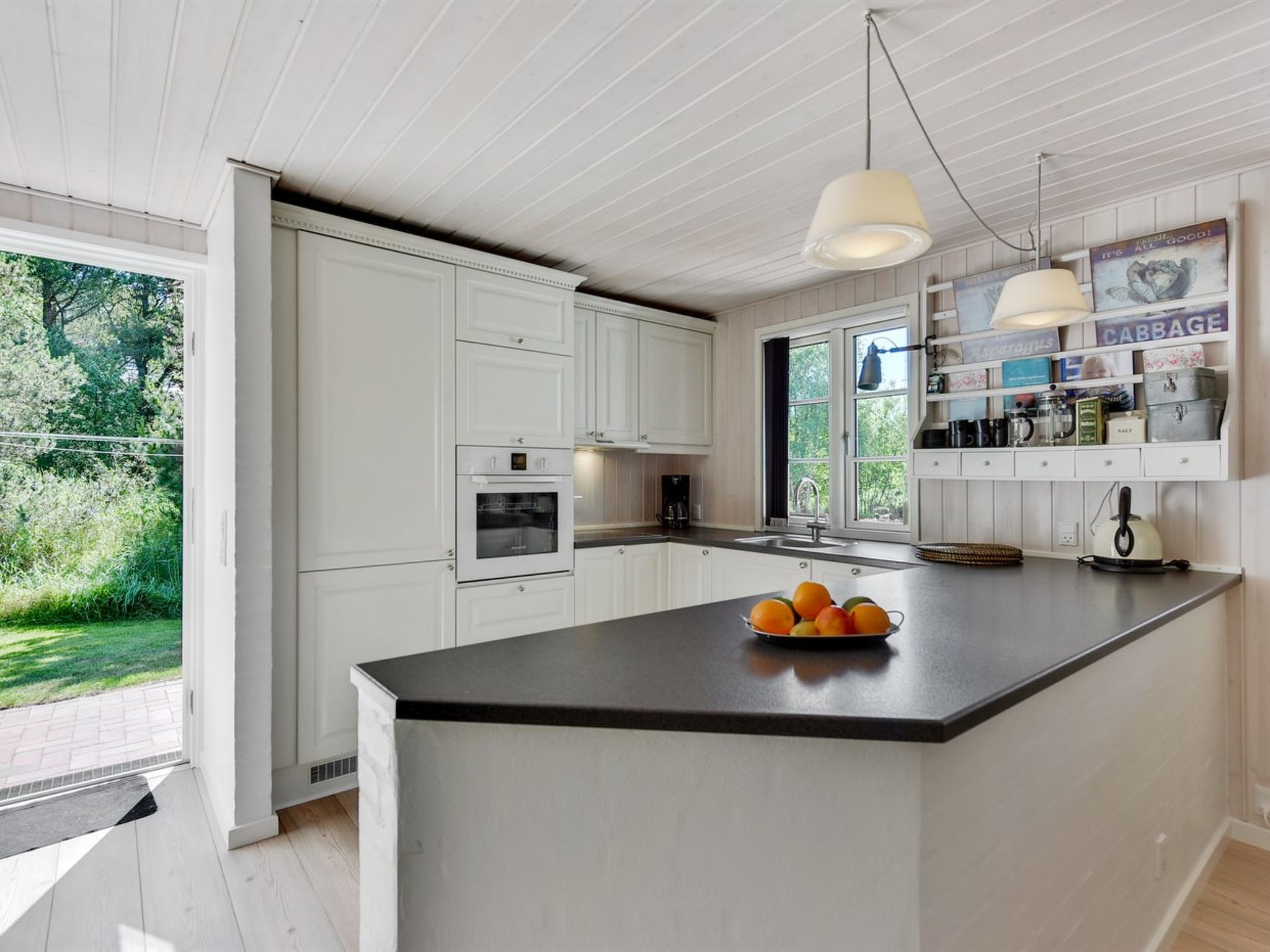 "Raili" - 1.5km from the sea - Inside