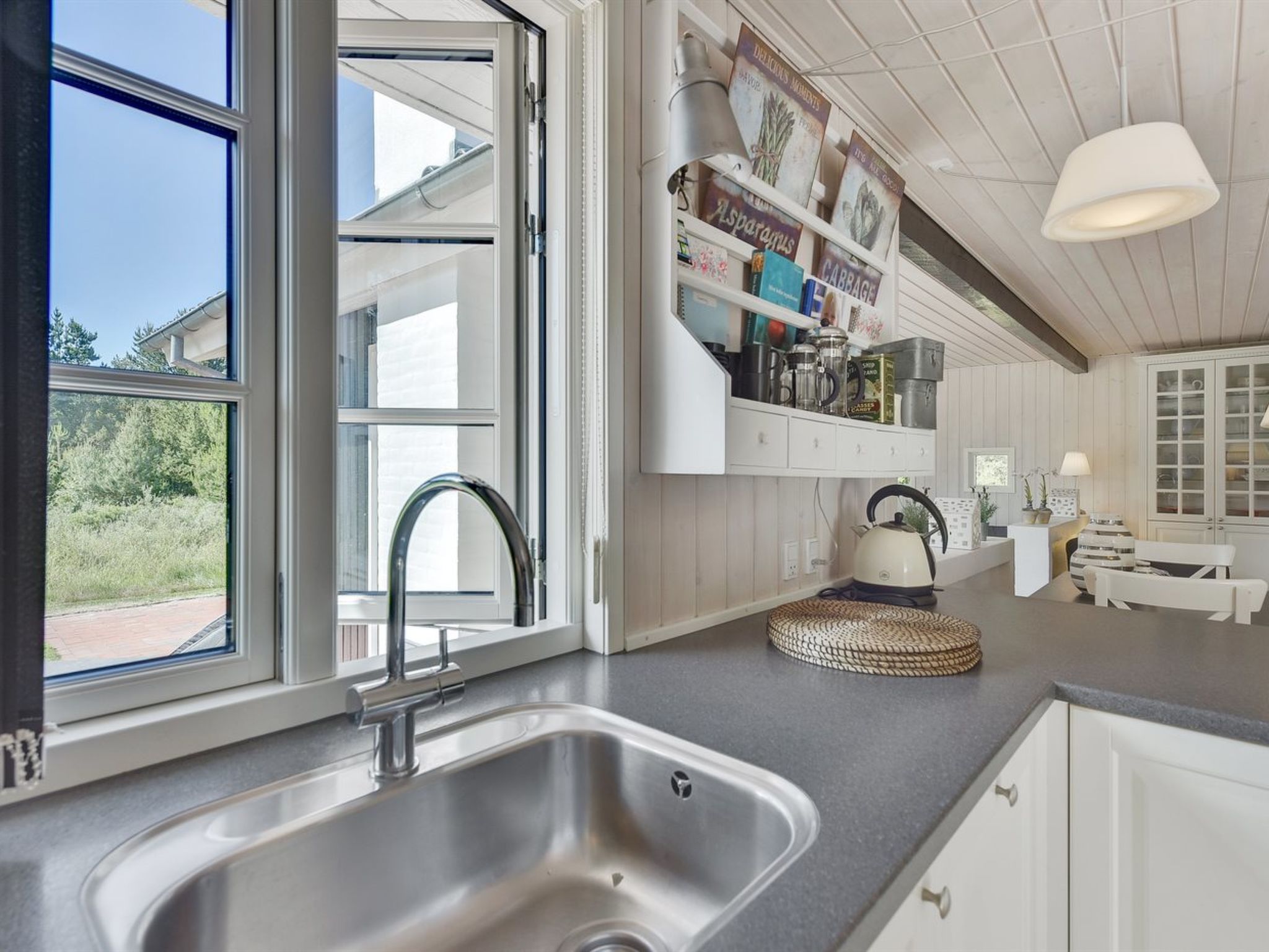 "Raili" - 1.5km from the sea-Binnen