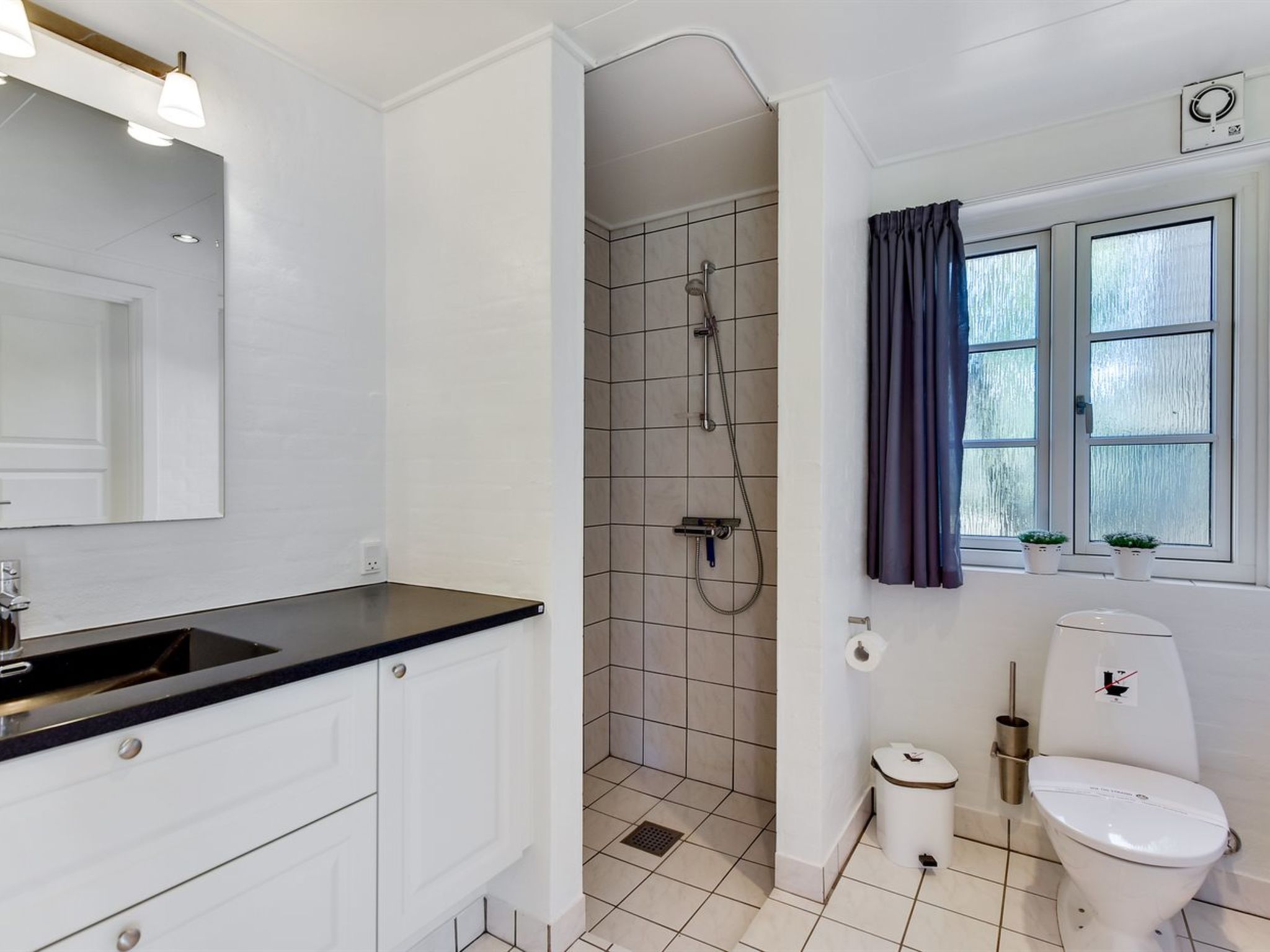 "Raili" - 1.5km from the sea-Binnen
