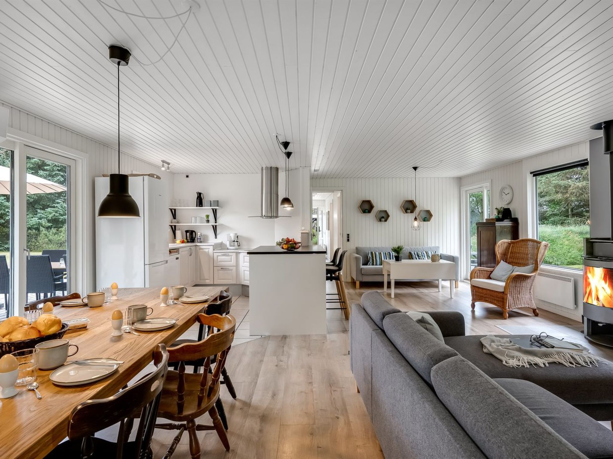 "Eleni" - 2.5km from the sea - Binnen