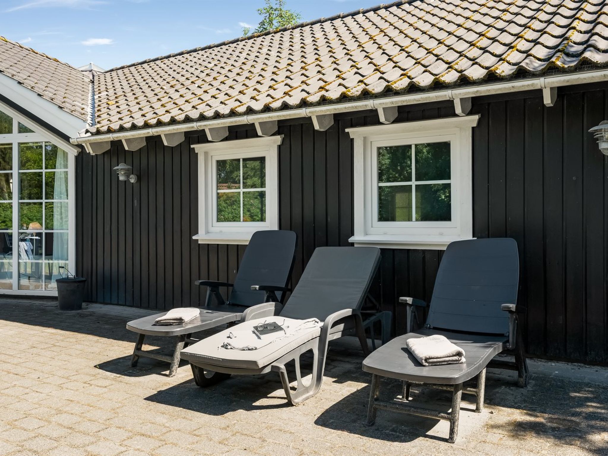 "Femmy" - 600m from the sea - Buiten