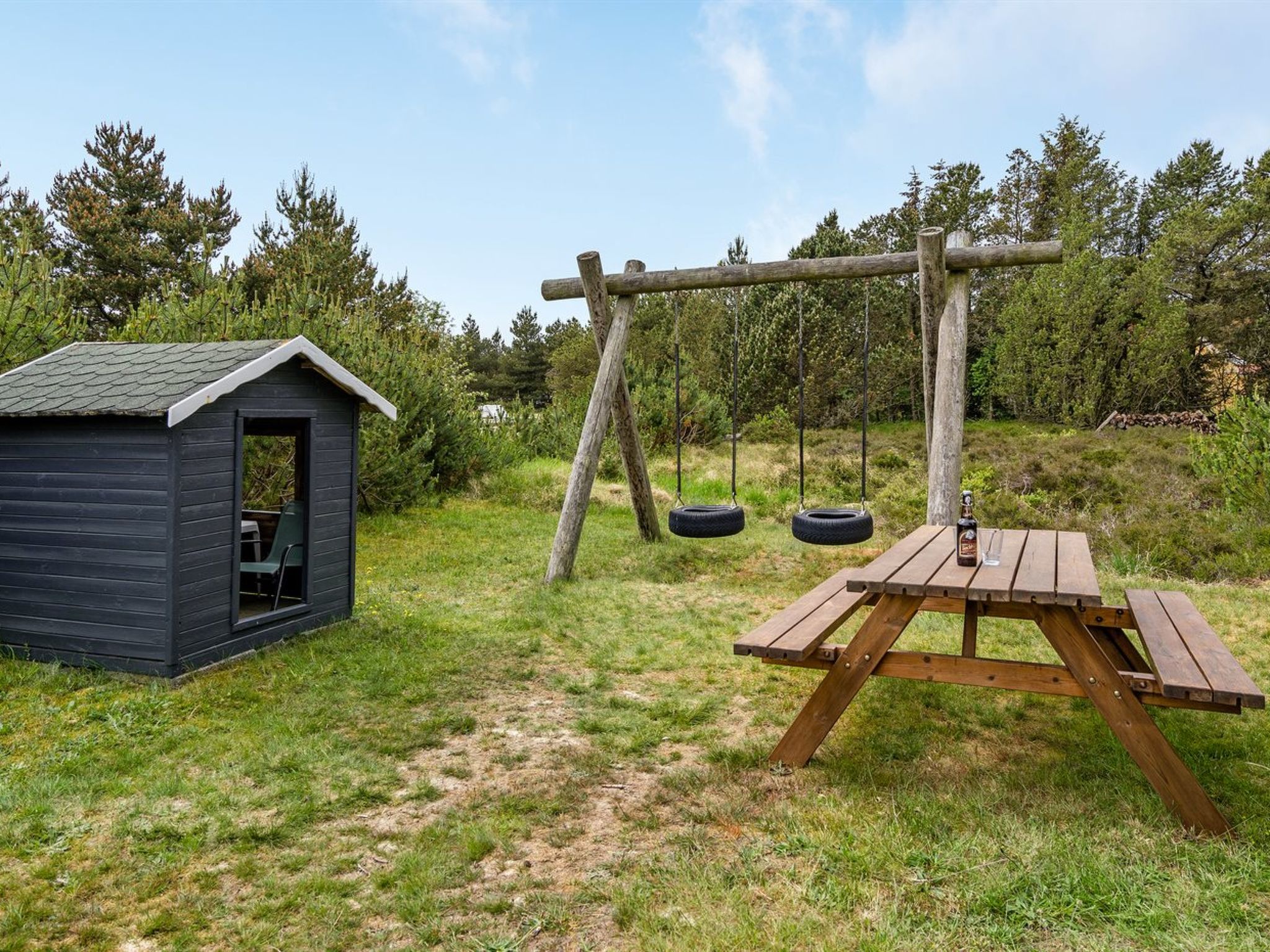 "Emmi" - 2.5km from the sea - Buiten
