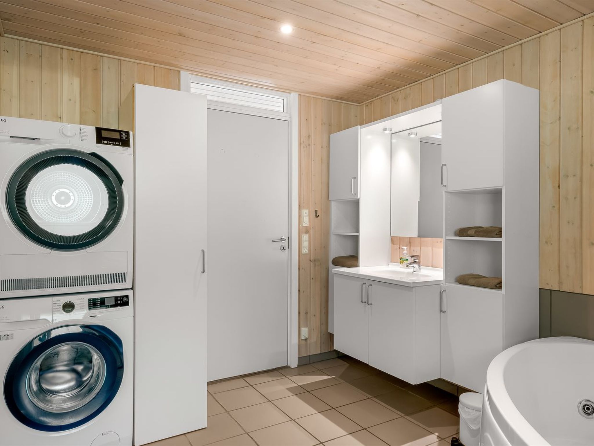 "Dix" - 900m from the sea-Binnen