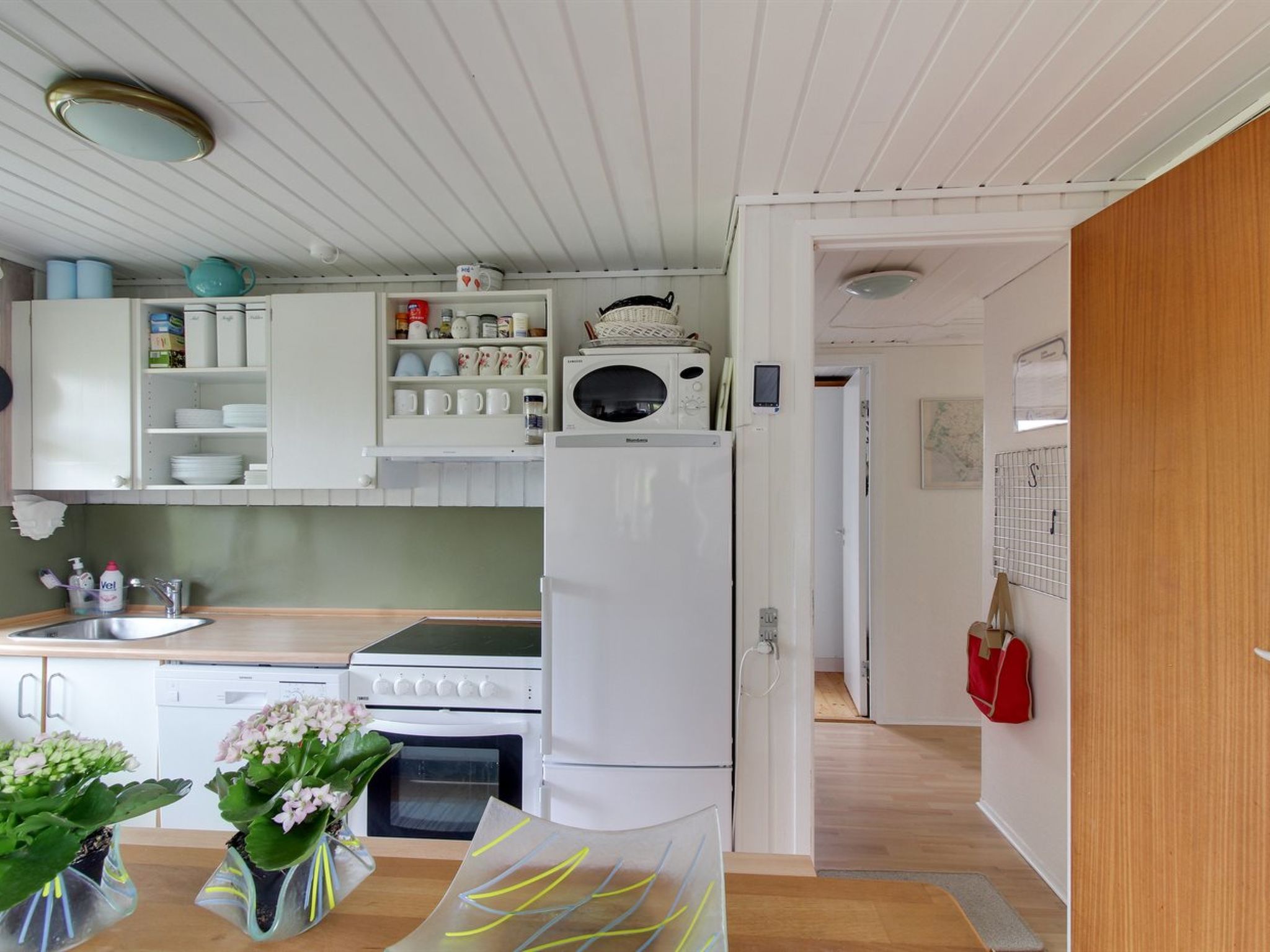 "Kastehelmi" - 400m from the sea - Binnen