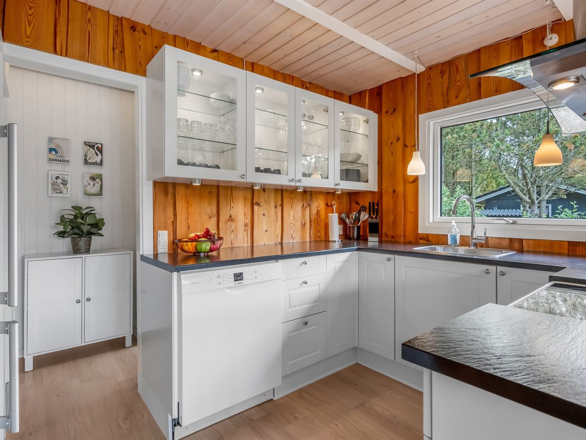 "Elske" - 1.1km from the sea - Binnen