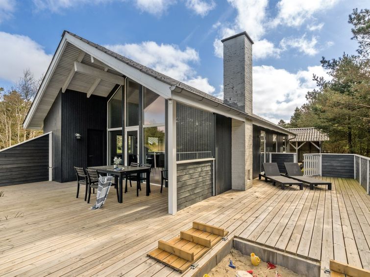 Gezellig vakantiehuis met open haard in Blåvand · 100 m² in Blåvand