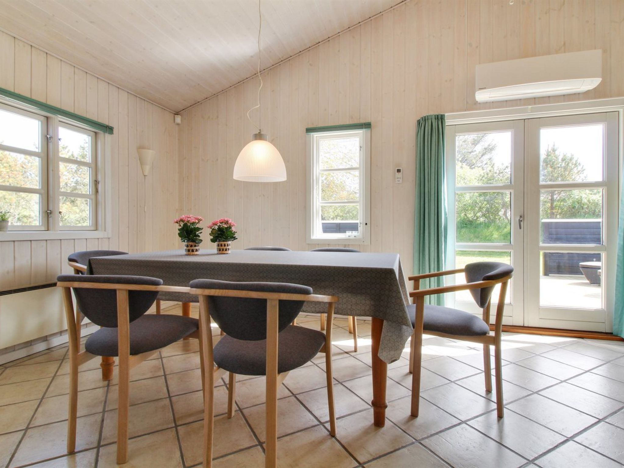 "Hillmari" - 200m from the sea - Dedans