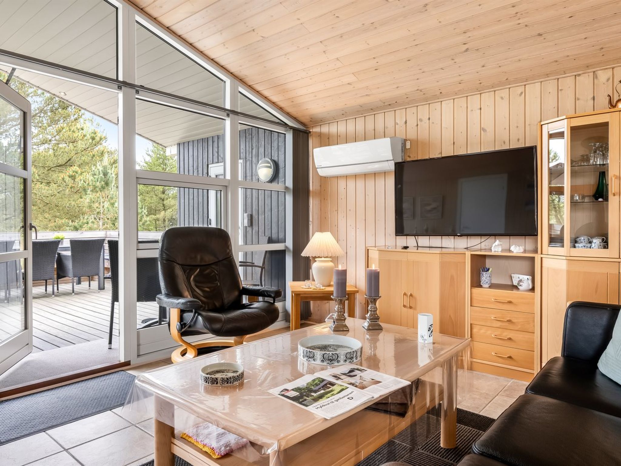 "Nadia" - 1.7km from the sea - Binnen