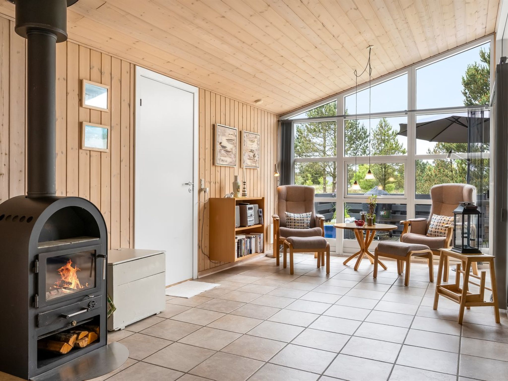 "Nadia" - 1.7km from the sea - Binnen