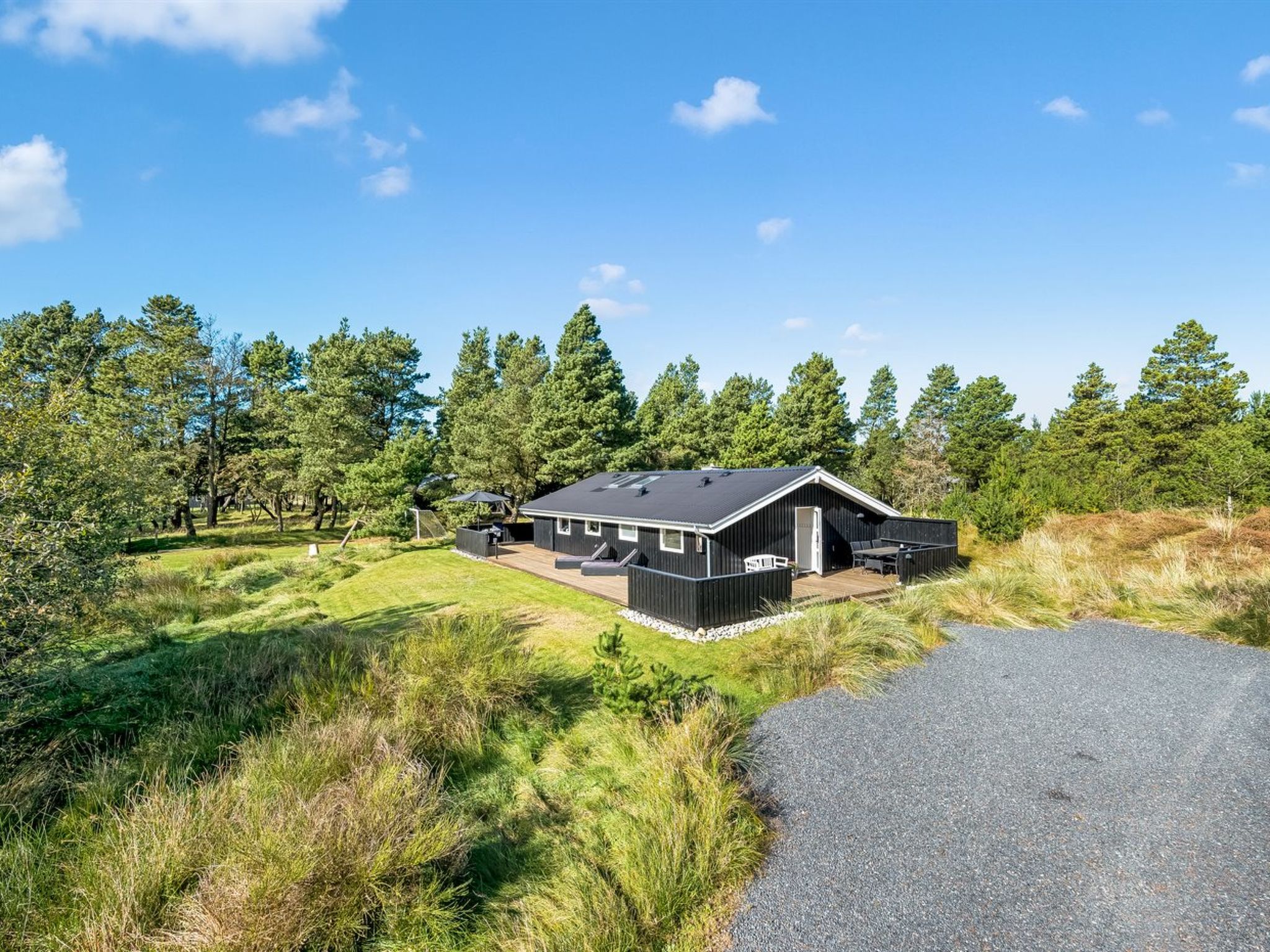 "Eirik" - 2.5km from the sea
