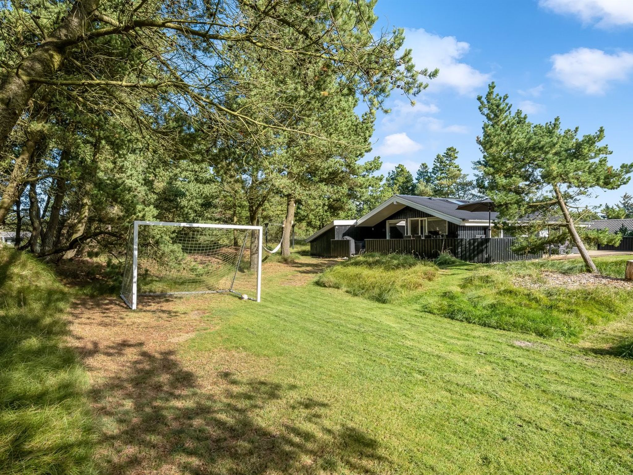 "Eirik" - 2.5km from the sea - Buiten