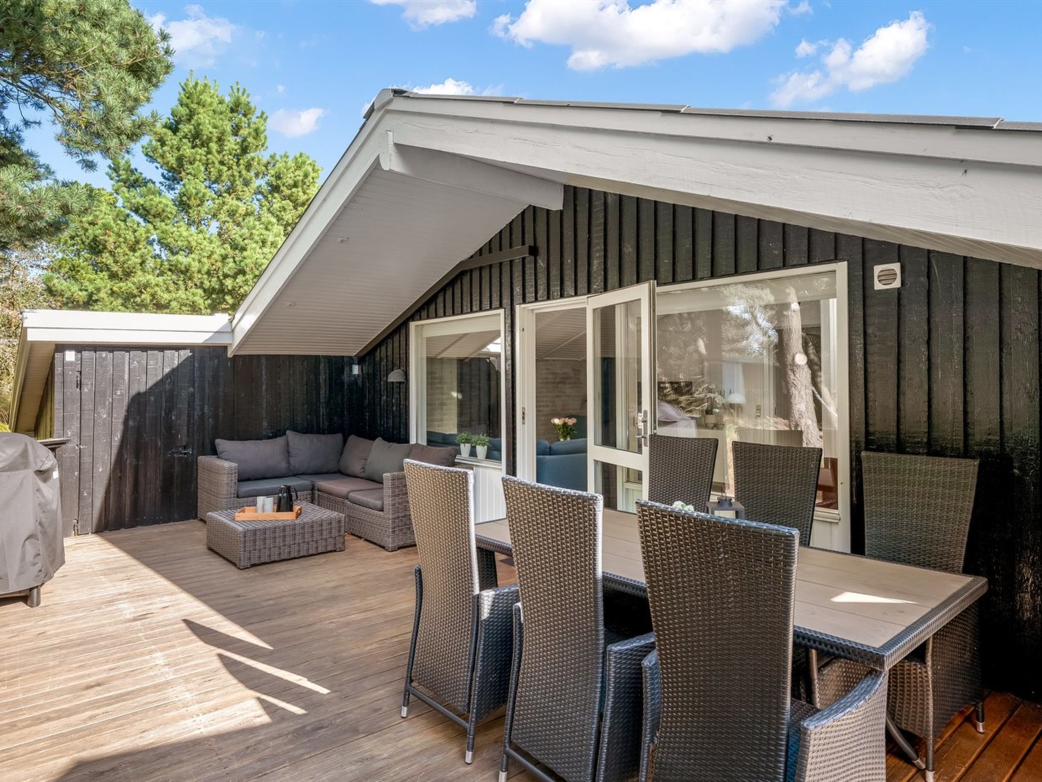 "Eirik" - 2.5km from the sea - Buiten