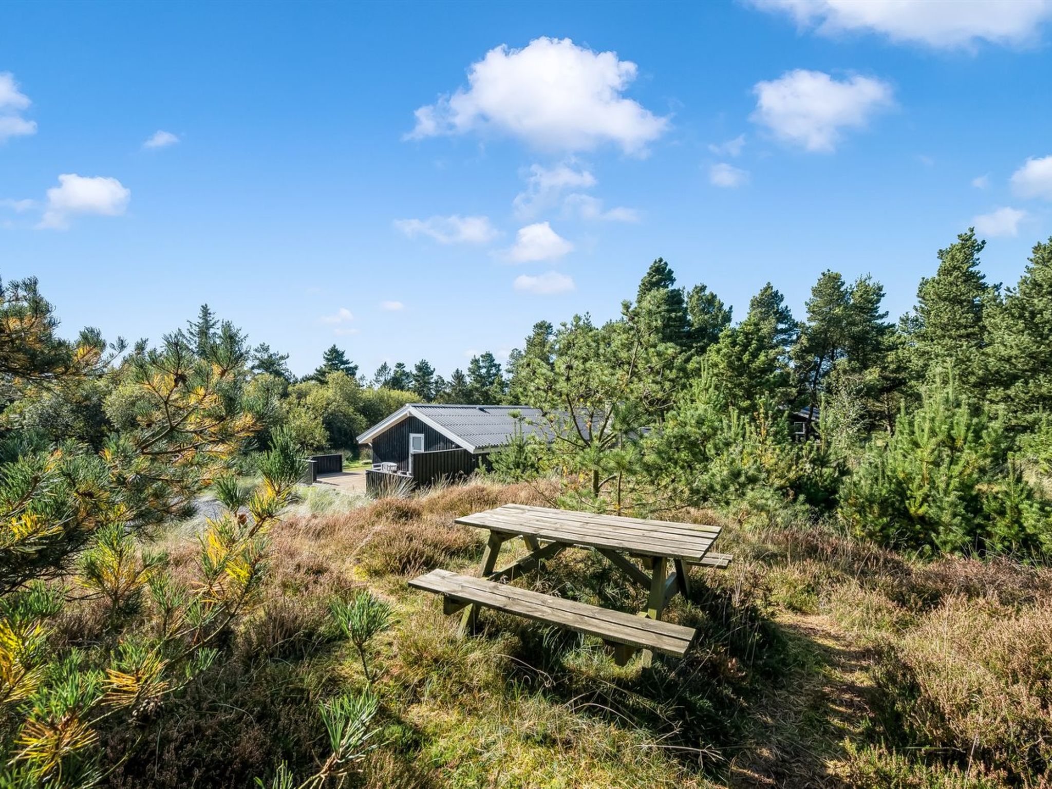"Eirik" - 2.5km from the sea - Buiten