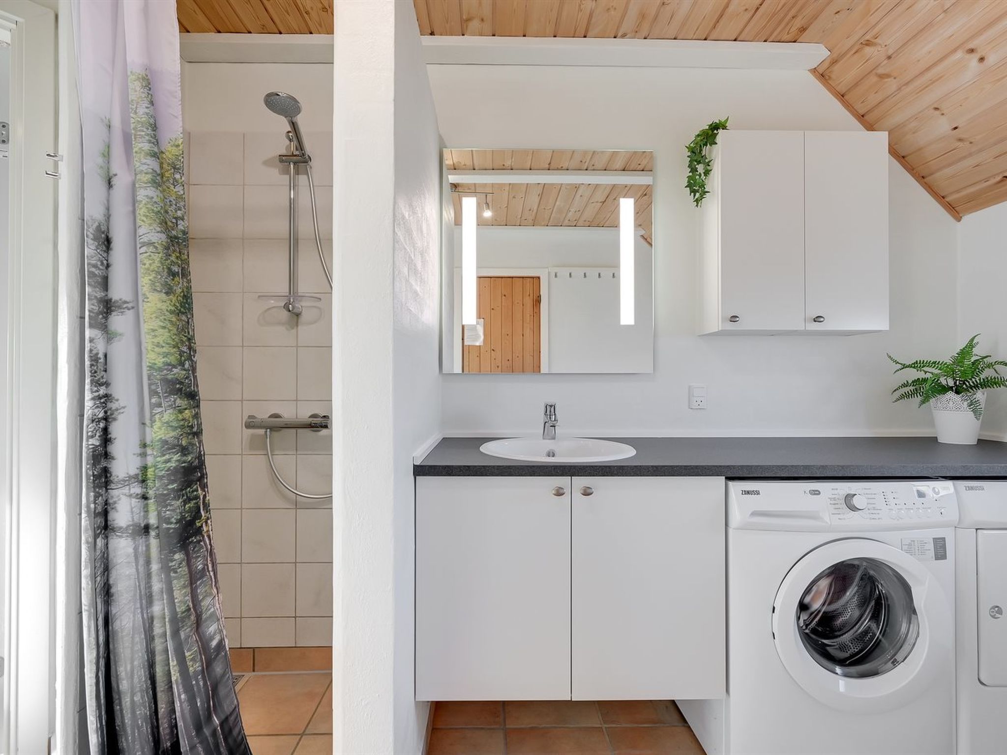 "Viana" - 100m from the sea - Inside