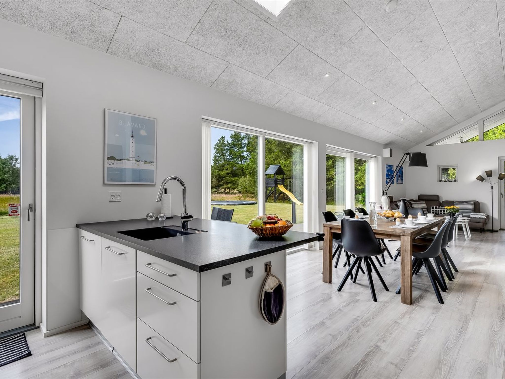 "Jonka" - 2km from the sea-Binnen