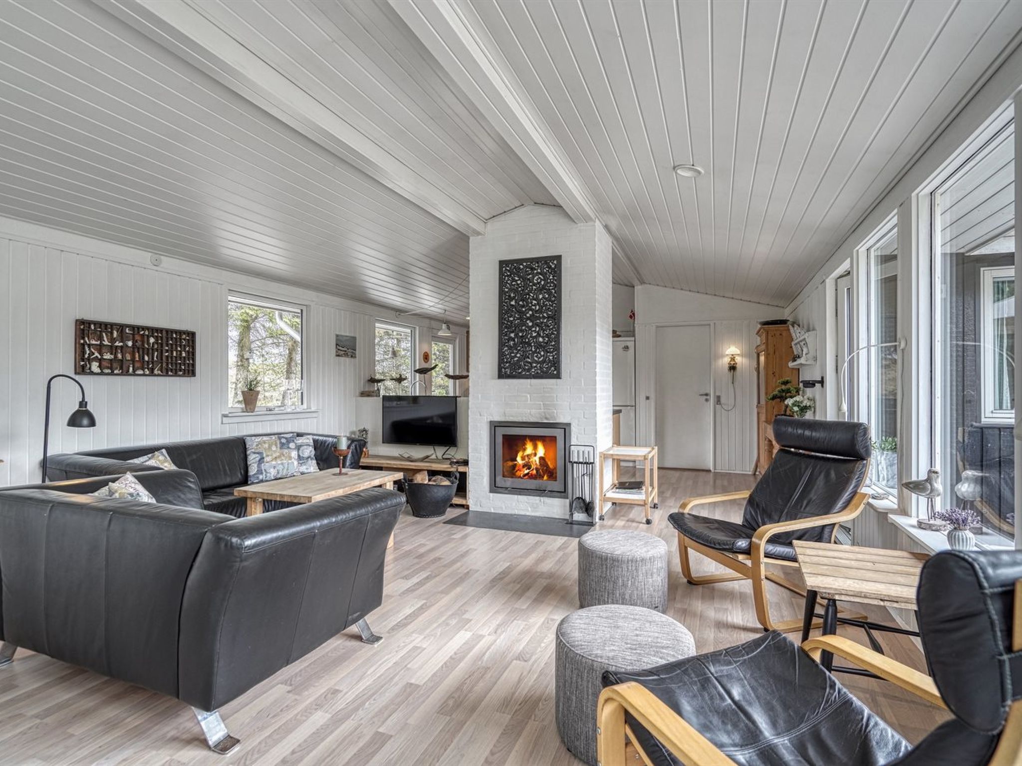 "Taneli" - 2.2km from the sea - Binnen