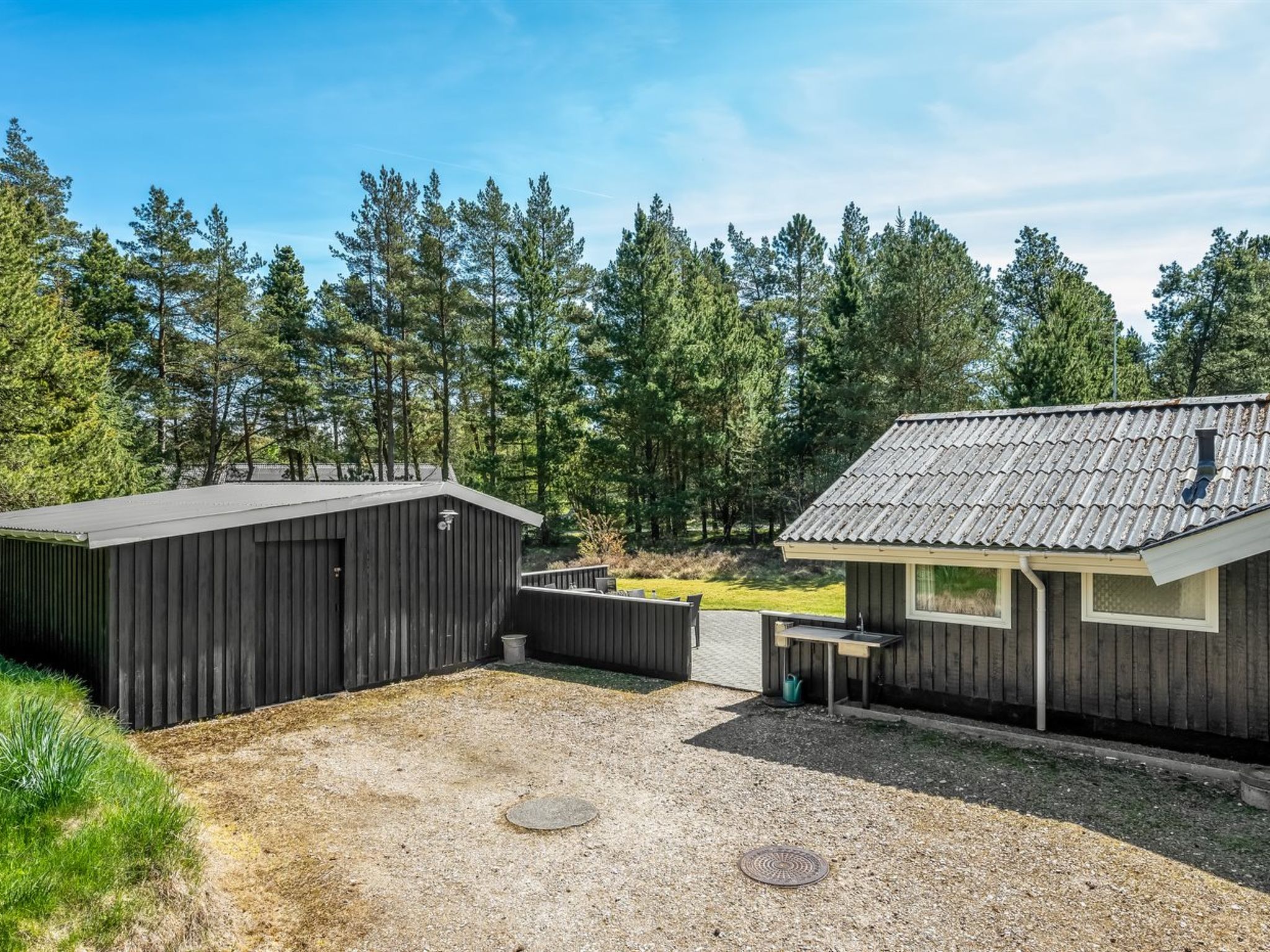 "Valpuri" - 1.3km to the fjord - Outside