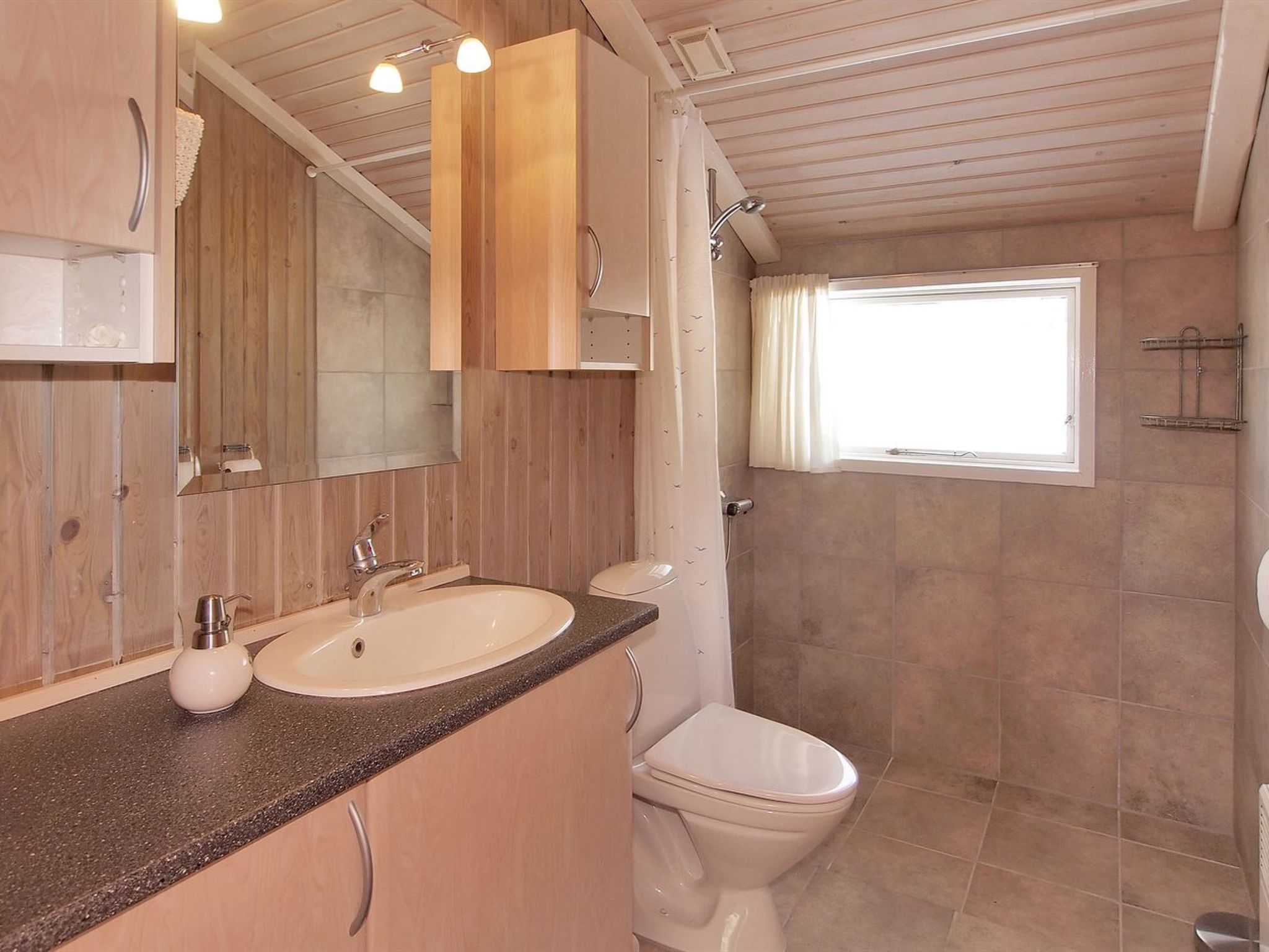 "Valpuri" - 1.3km to the fjord-Binnen